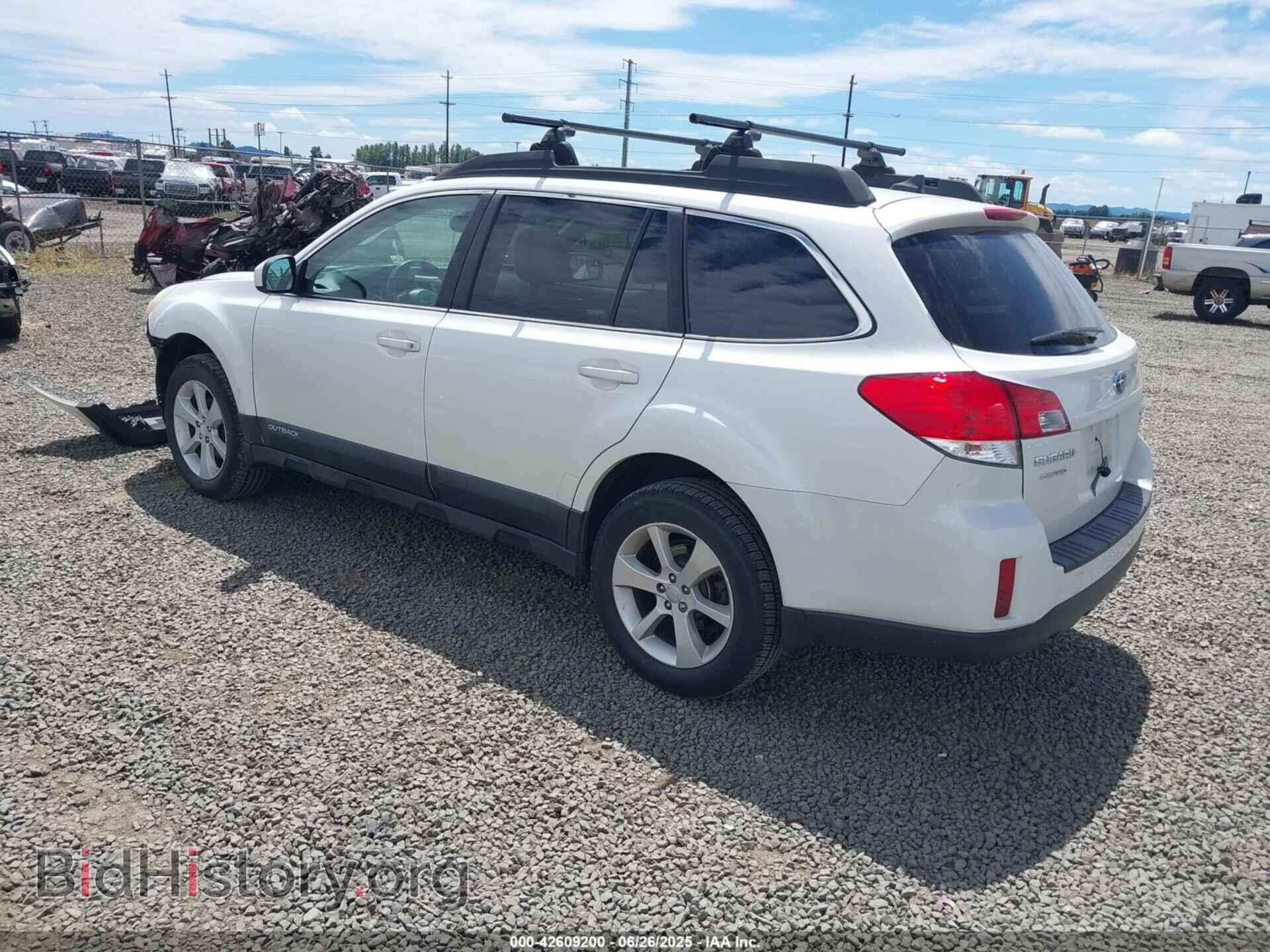 2014 SUBARU OUTBACK - VIN: 4S4BRBCC8E3229317 - Фото 3