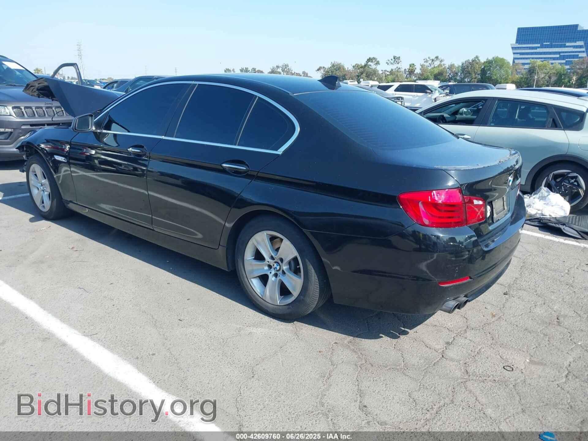 2012 BMW 528I - VIN: WBAXG5C59CDW92199 - Фото 3