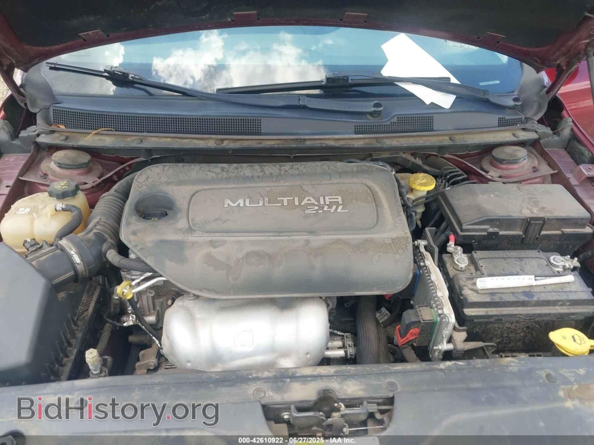 2015 CHRYSLER 200 - VIN: 1C3CCCAB8FN718675 - Фото 10