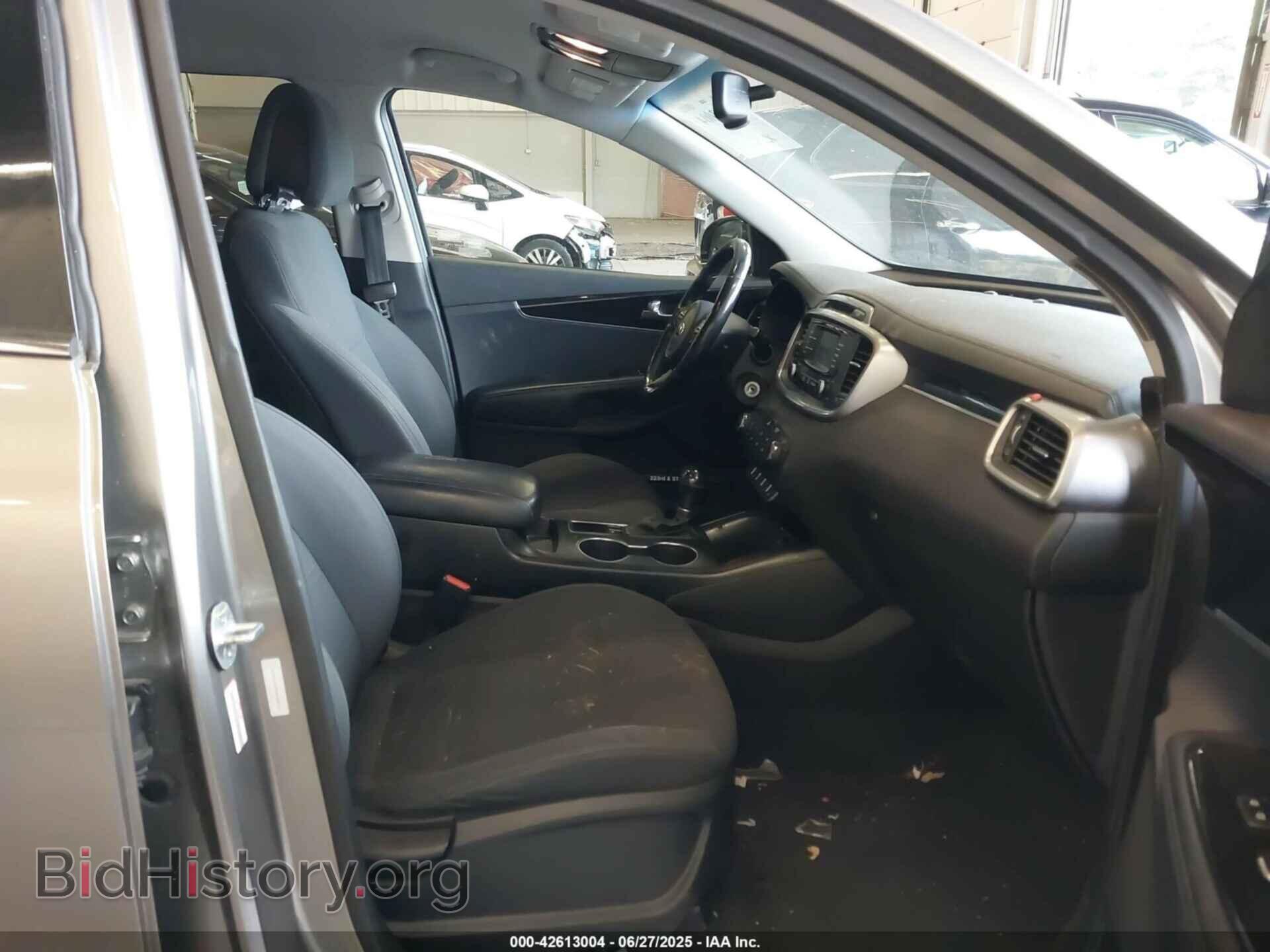 2016 KIA SORENTO - VIN: 5XYPG4A34GG044131 - Фото 5