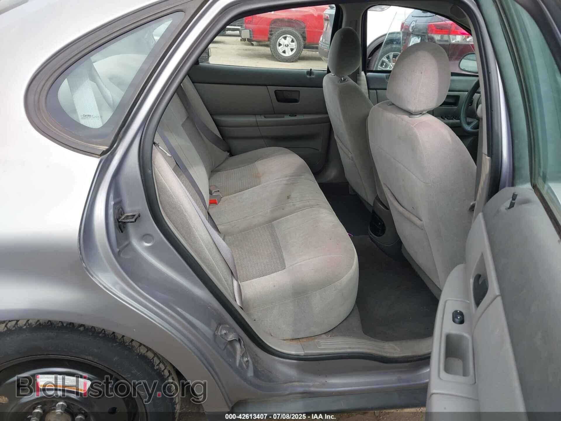 2006 FORD TAURUS - VIN: 1FAFP53U06A108841 - Фото 8