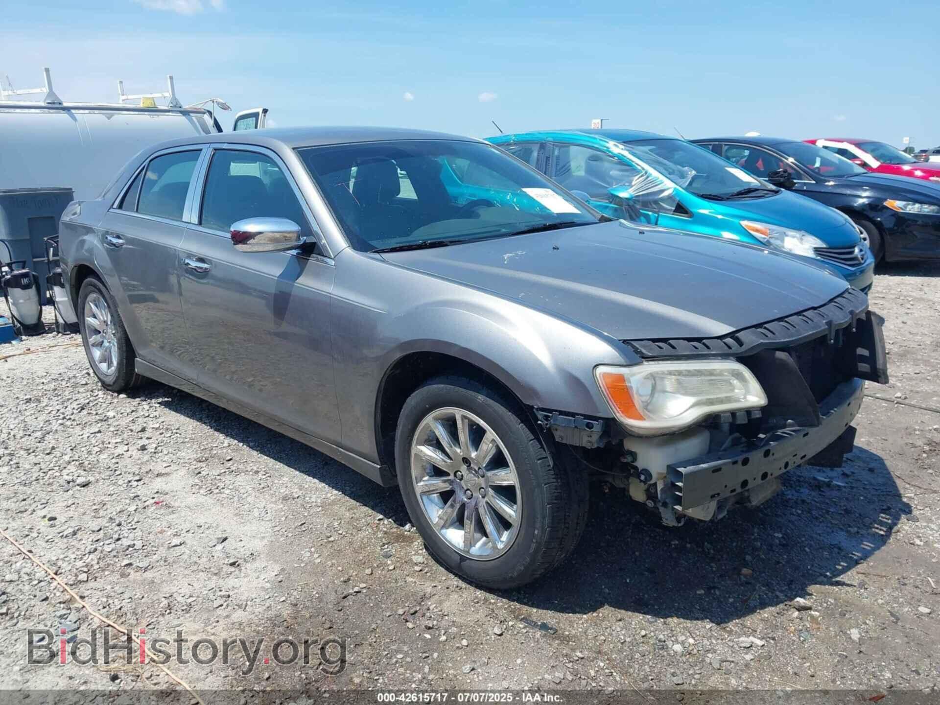 Photo 2C3CA5CG6BH535871 - CHRYSLER 300 2011