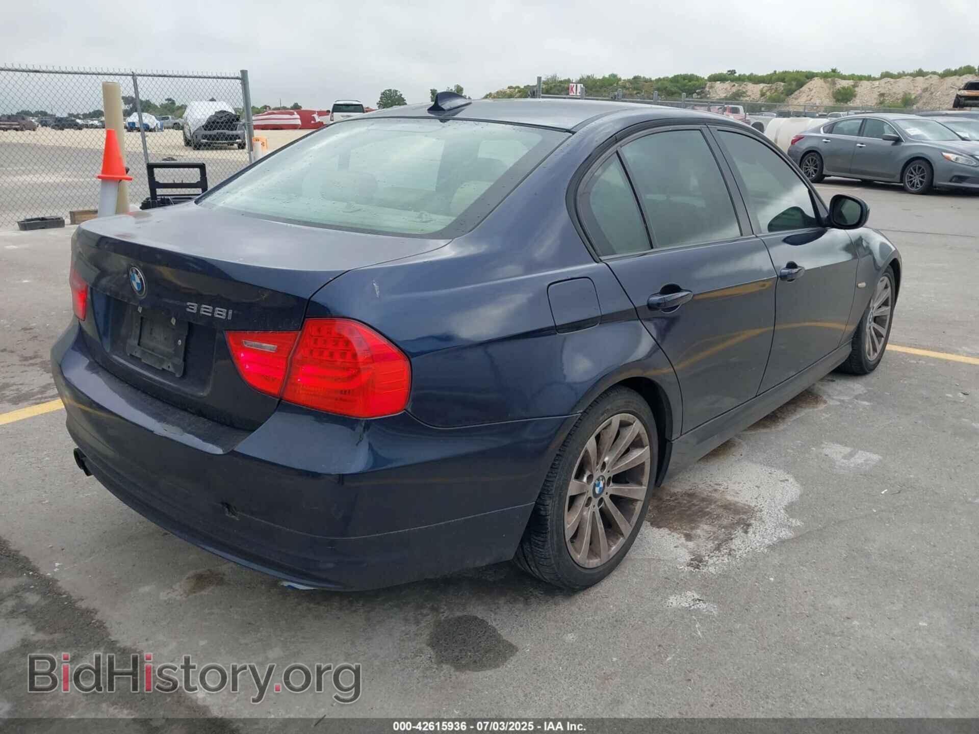 2011 BMW 328I - VIN: WBAPH7C56BE679847 - Фото 4