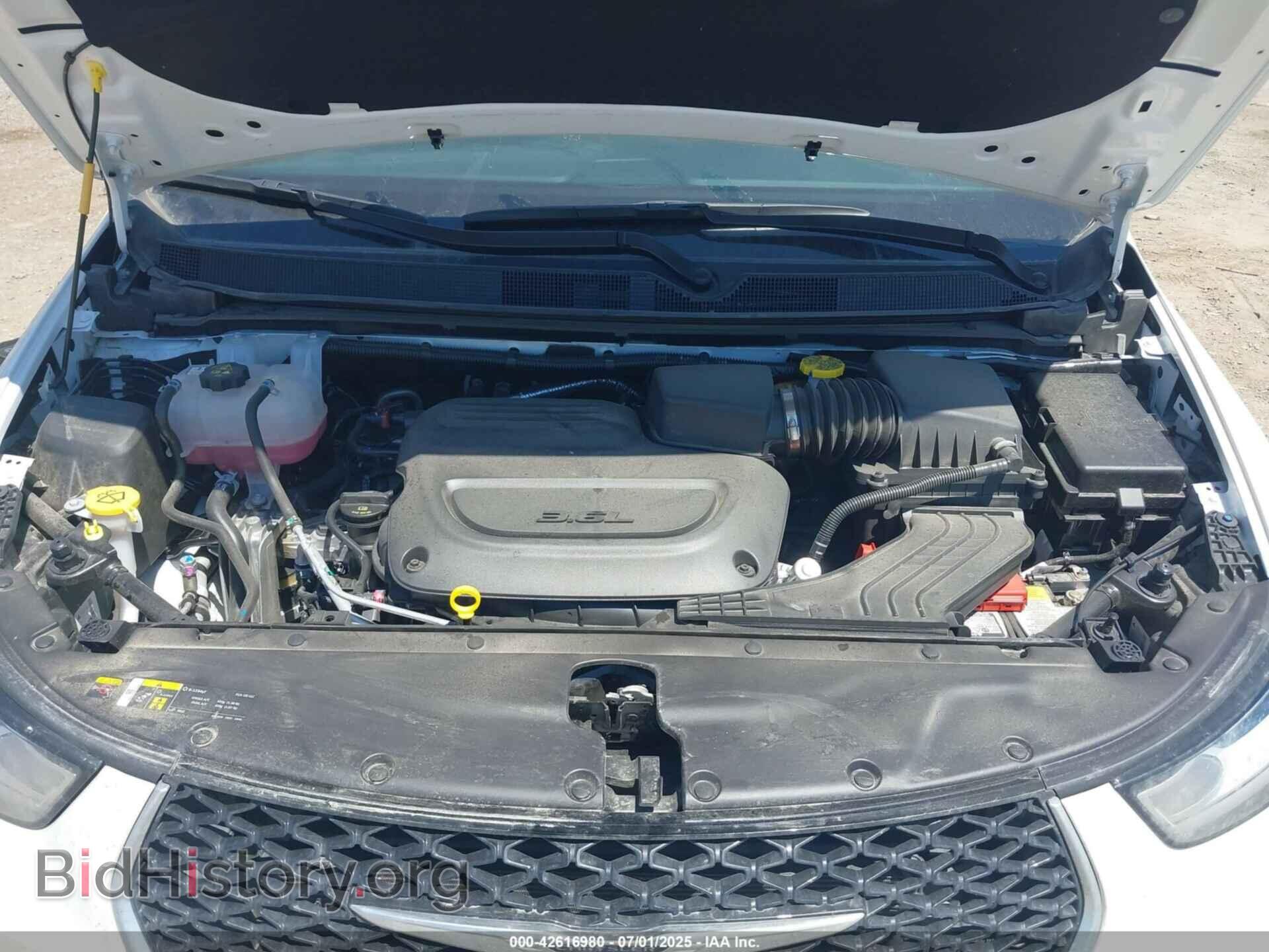 2025 CHRYSLER PACIFICA - VIN: 2C4RC1BG8SR554880 - Photo 10