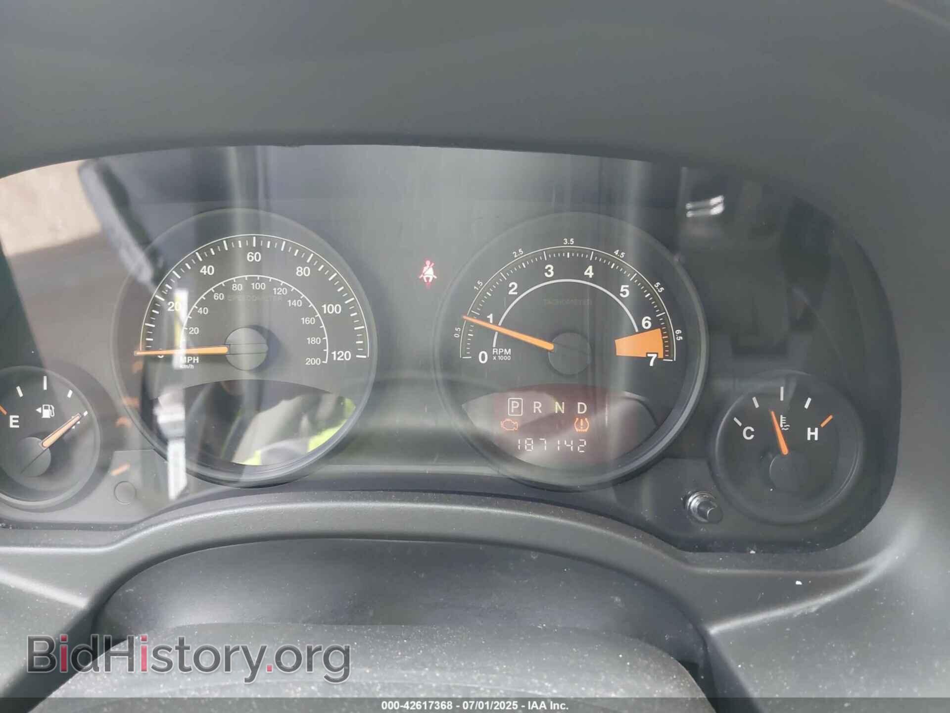 2014 JEEP COMPASS - VIN: 1C4NJDBB0ED592573 - Фото 7