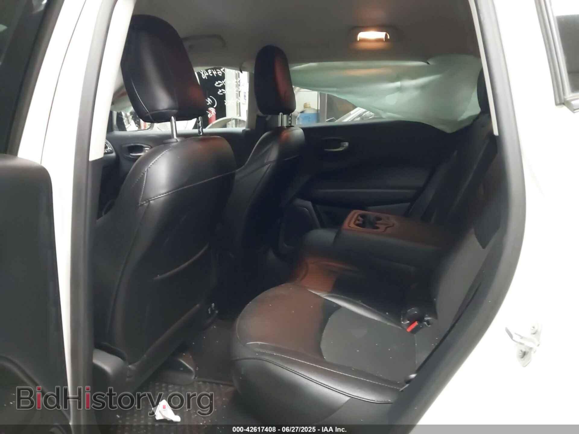 2019 JEEP COMPASS - VIN: 3C4NJDBB7KT754348 - Фото 8