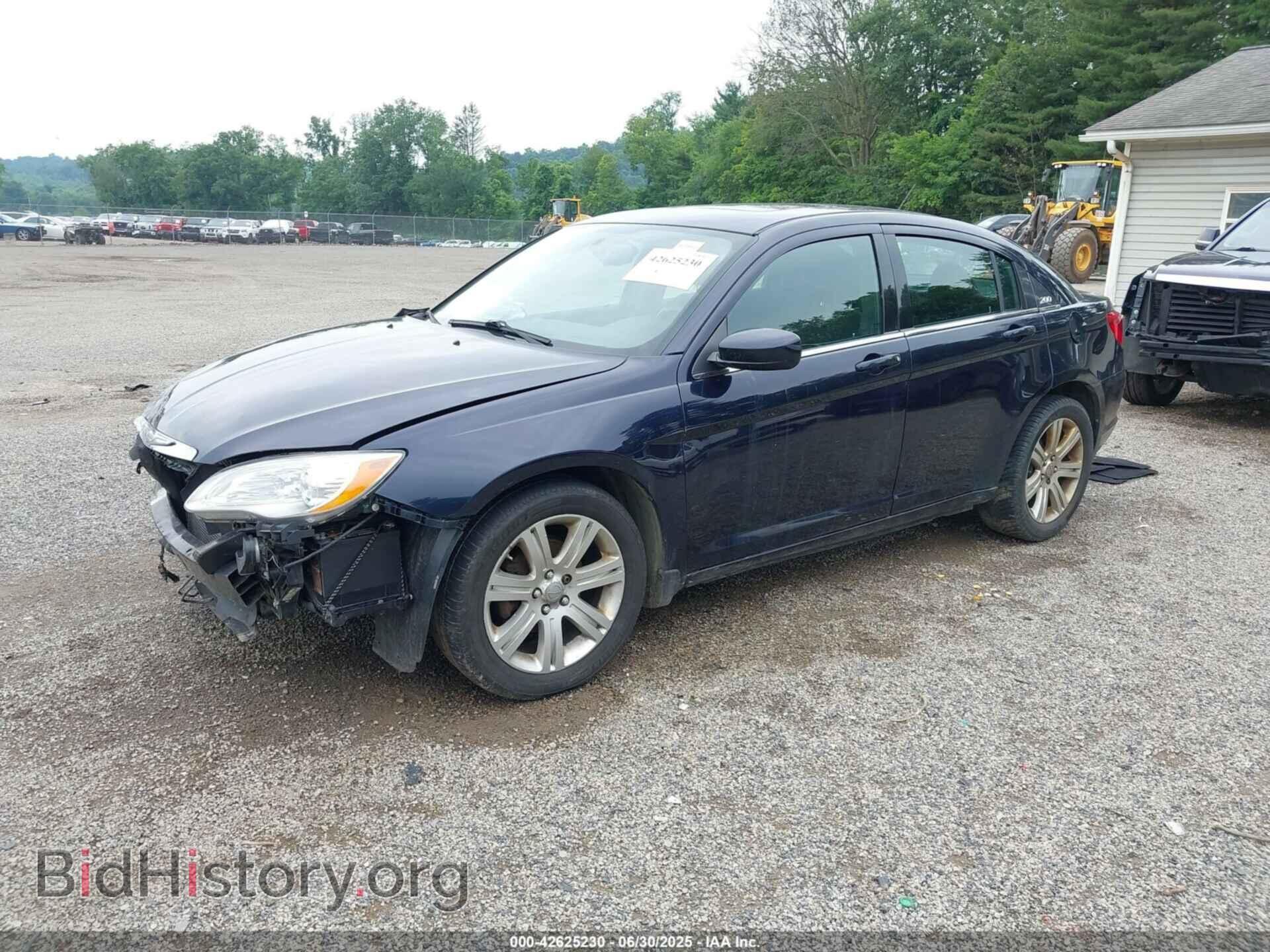 2012 CHRYSLER 200 - VIN: 1C3CCBBG1CN251079 - Фото 2