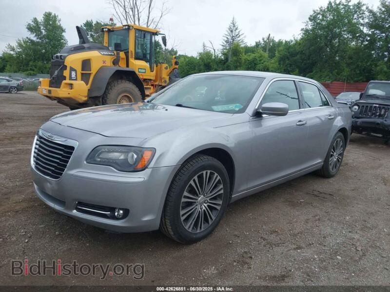 2013 Chrysler 300 (VIN 2C3CCAGG7DH602686) — photo 2 of 16