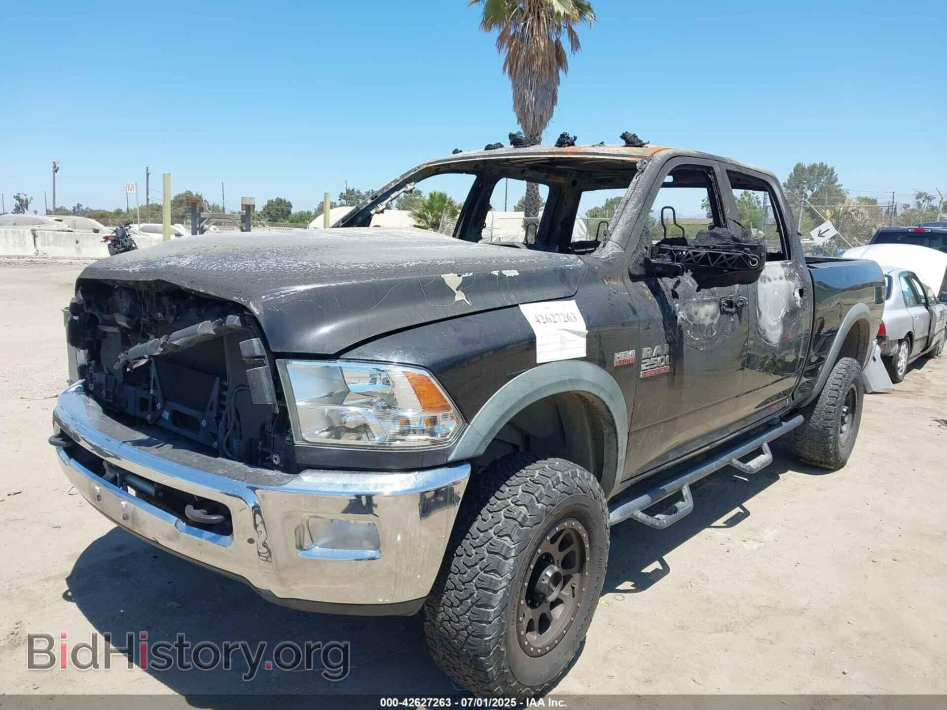 2016 RAM 2500 - VIN: 3C6TR5CJXGG351077 - Фото 2