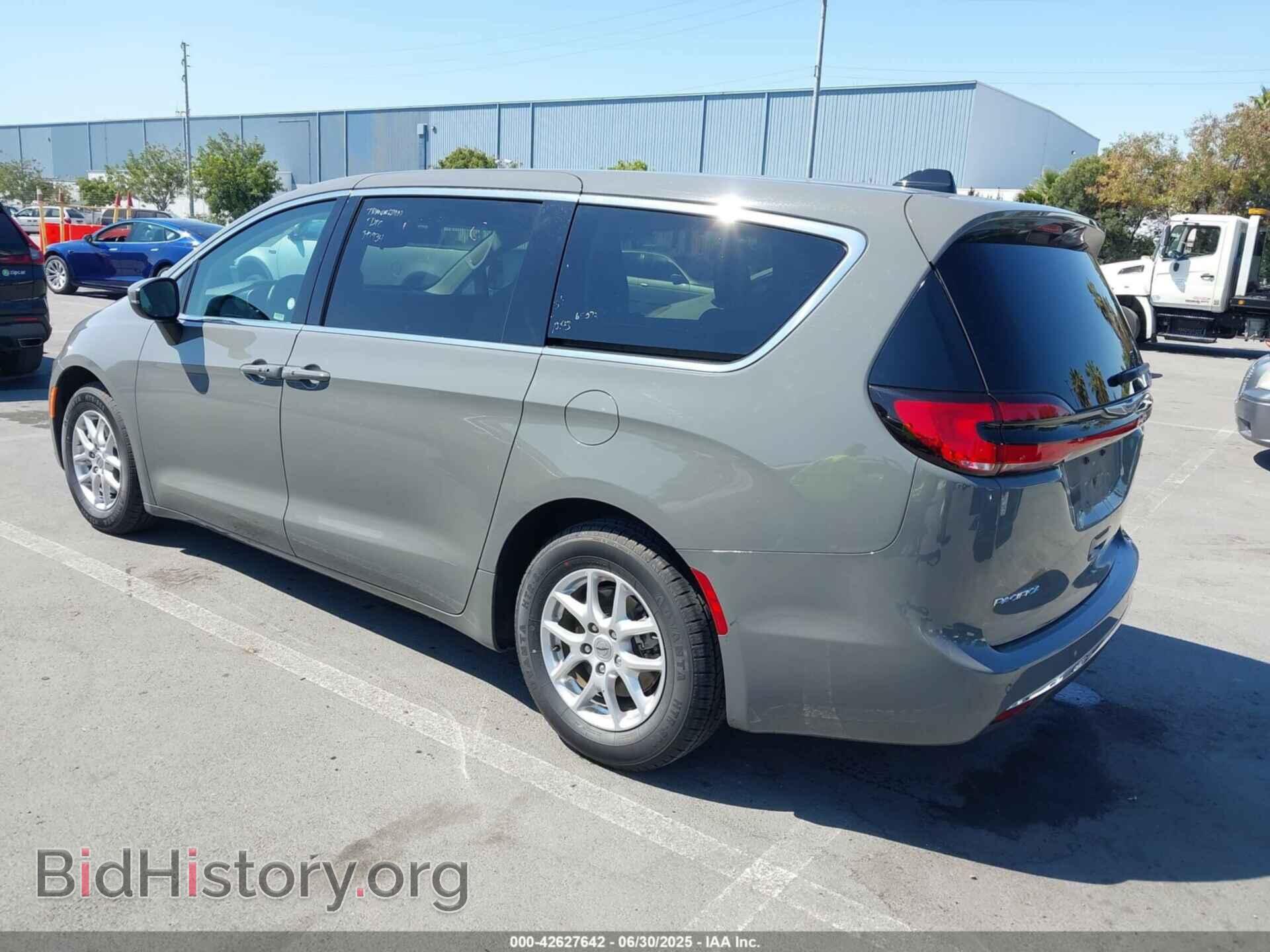 2023 CHRYSLER PACIFICA - VIN: 2C4RC1BG9PR590309 - Фото 3