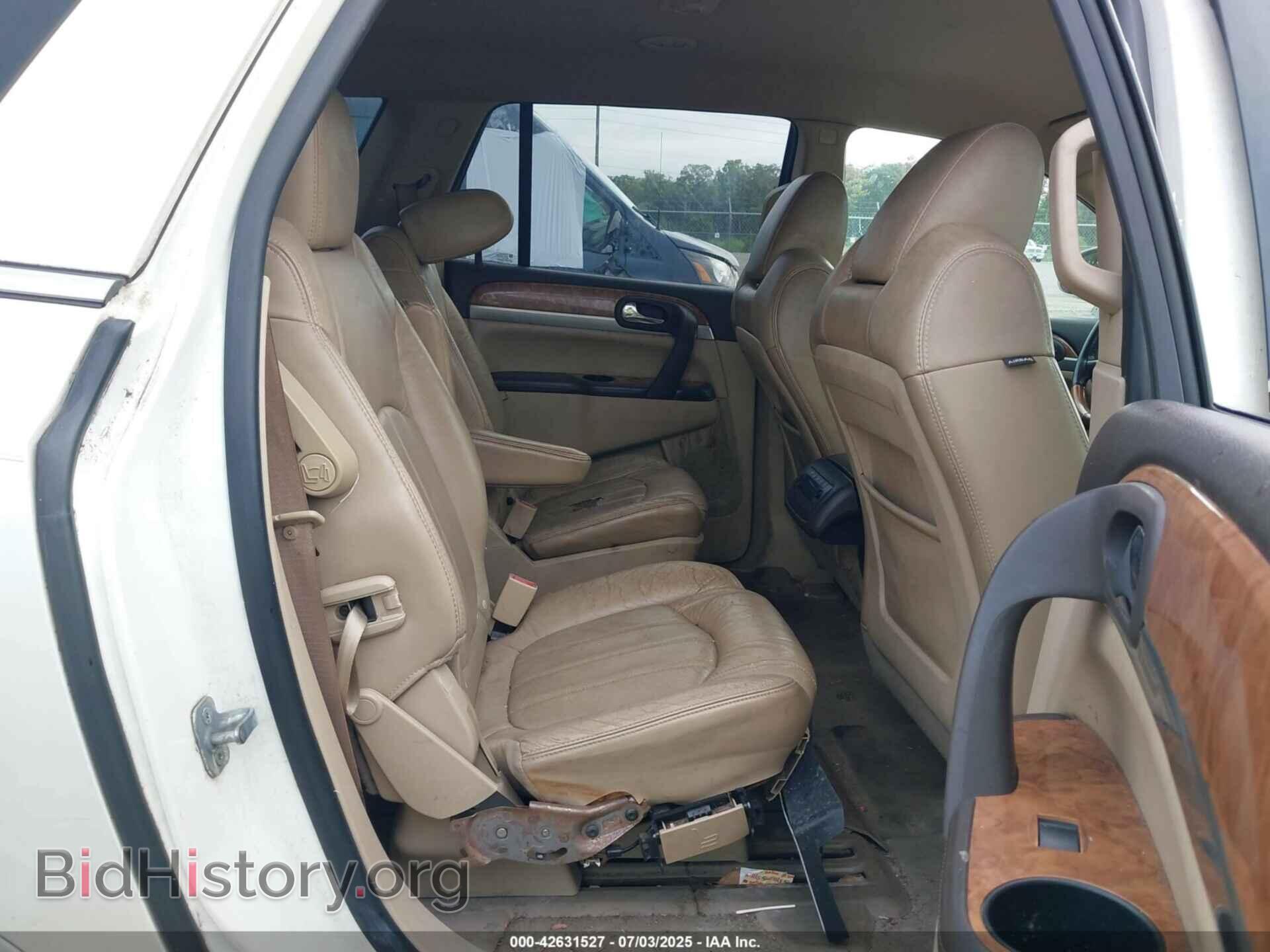 2011 BUICK ENCLAVE - VIN: 5GAKRCED0BJ335589 - Фото 8