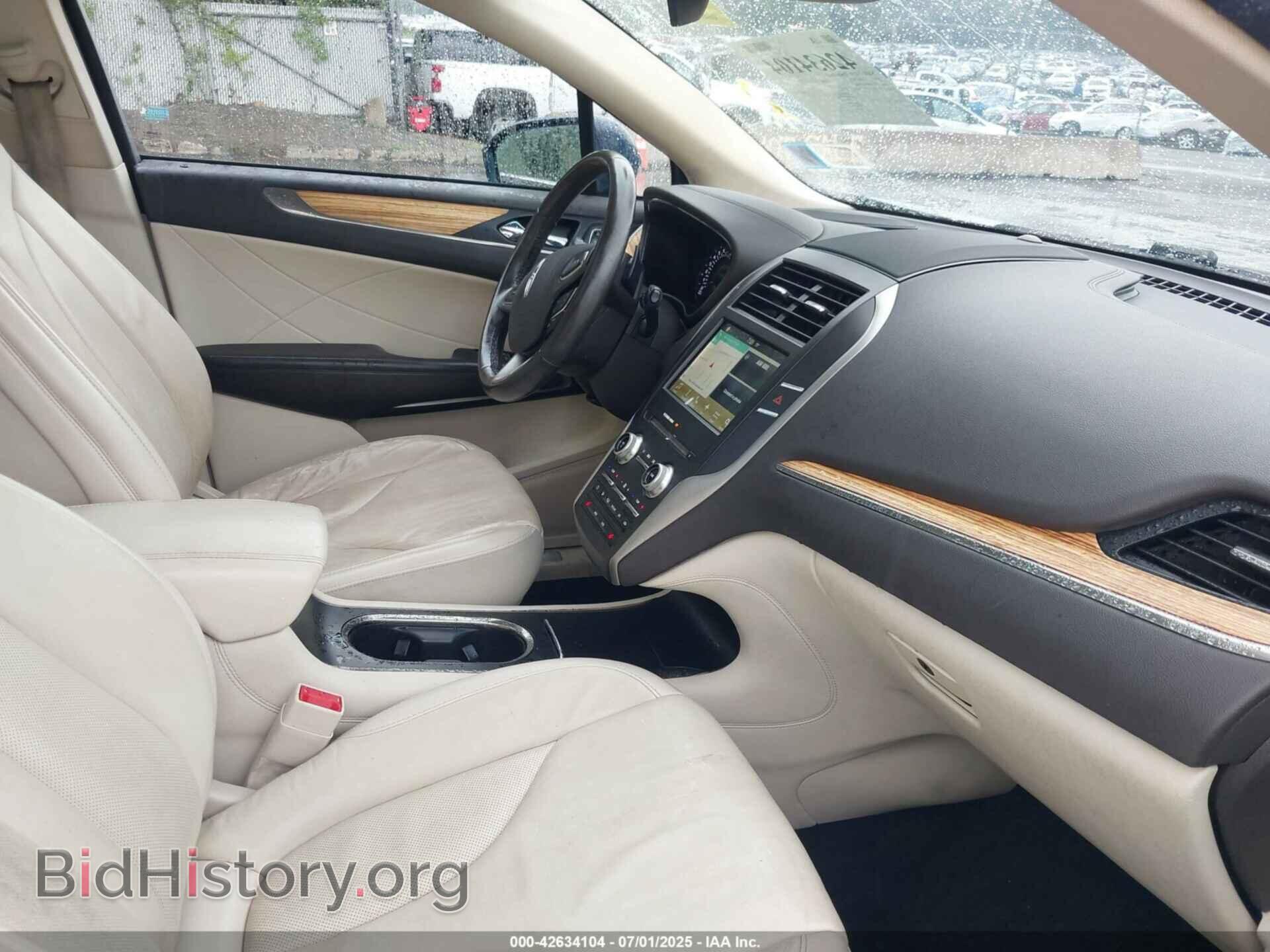 2016 LINCOLN MKC - VIN: 5LMCJ2D92GUJ07657 - Photo 5