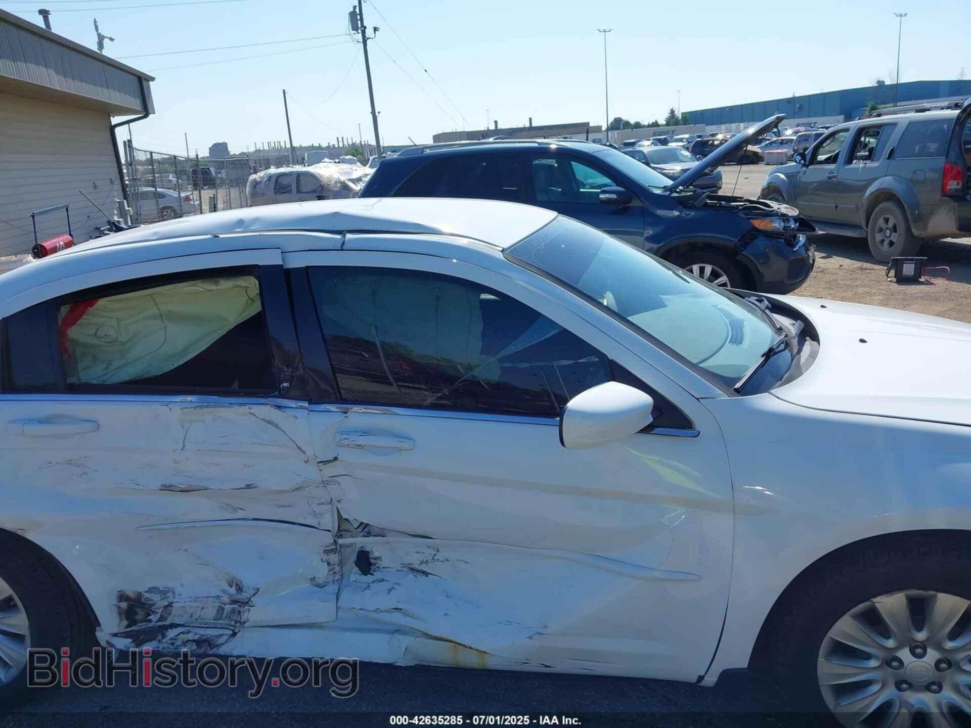 2011 CHRYSLER 200 - VIN: 1C3BC4FB3BN552943 - Фото 14