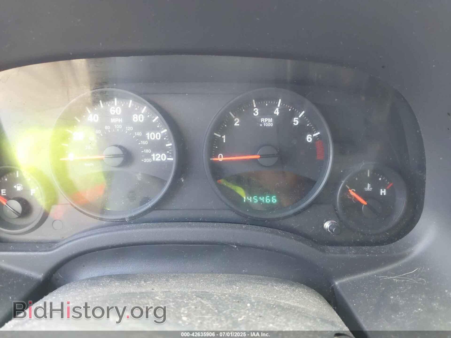 2012 JEEP COMPASS - VIN: 1C4NJCBB8CD511553 - Photo 7