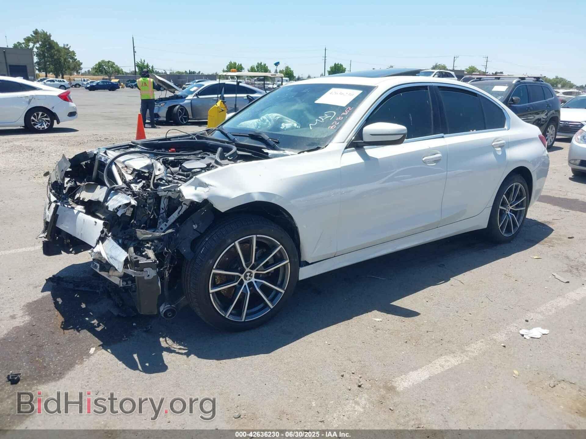 2020 BMW 330I - VIN: 3MW5R1J04L8B28362 - Фото 2