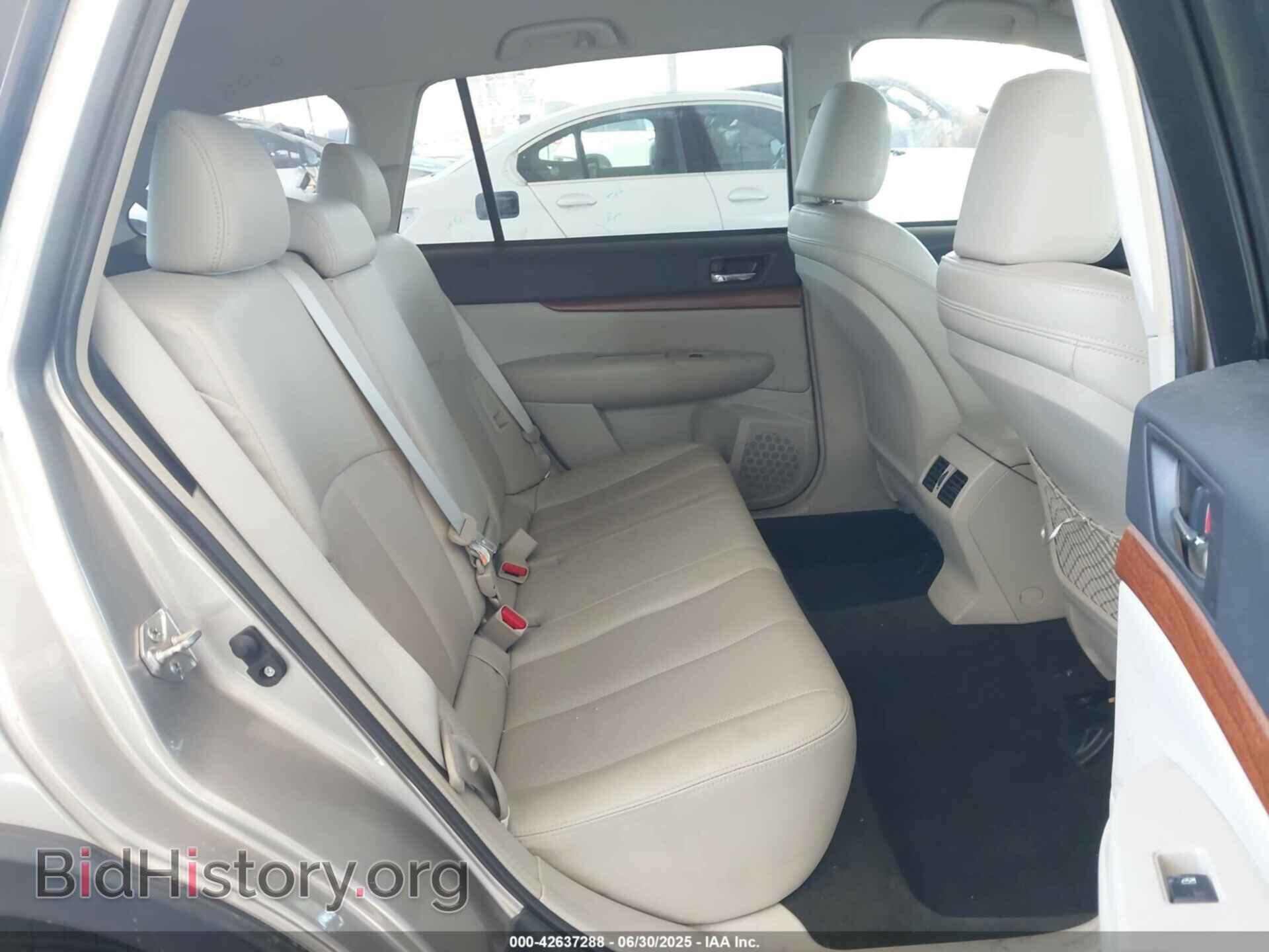 2014 SUBARU OUTBACK - VIN: 4S4BRDKC8E2203576 - Фото 8