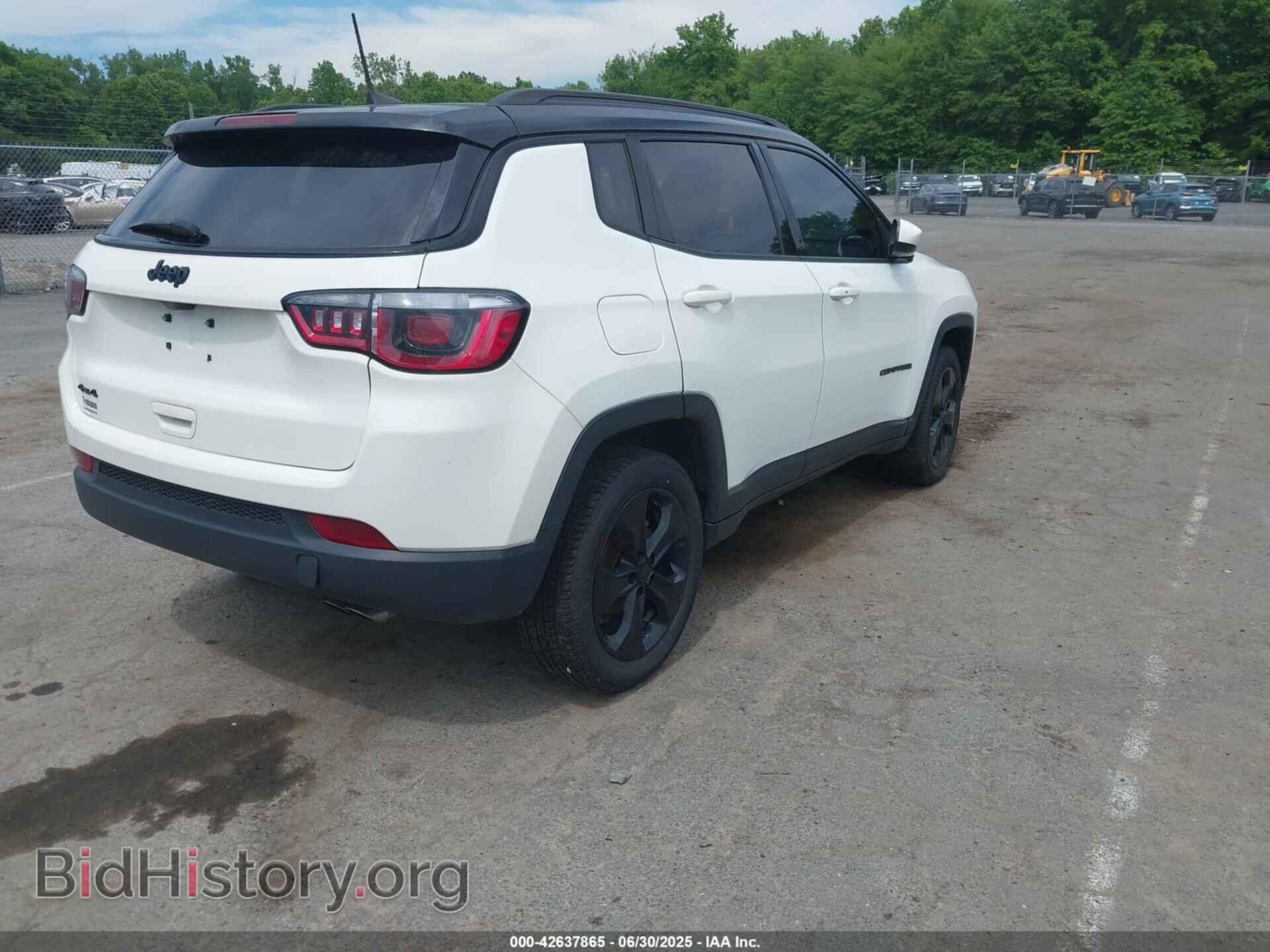 2018 JEEP COMPASS - VIN: 3C4NJDBBXJT304529 - Фото 4