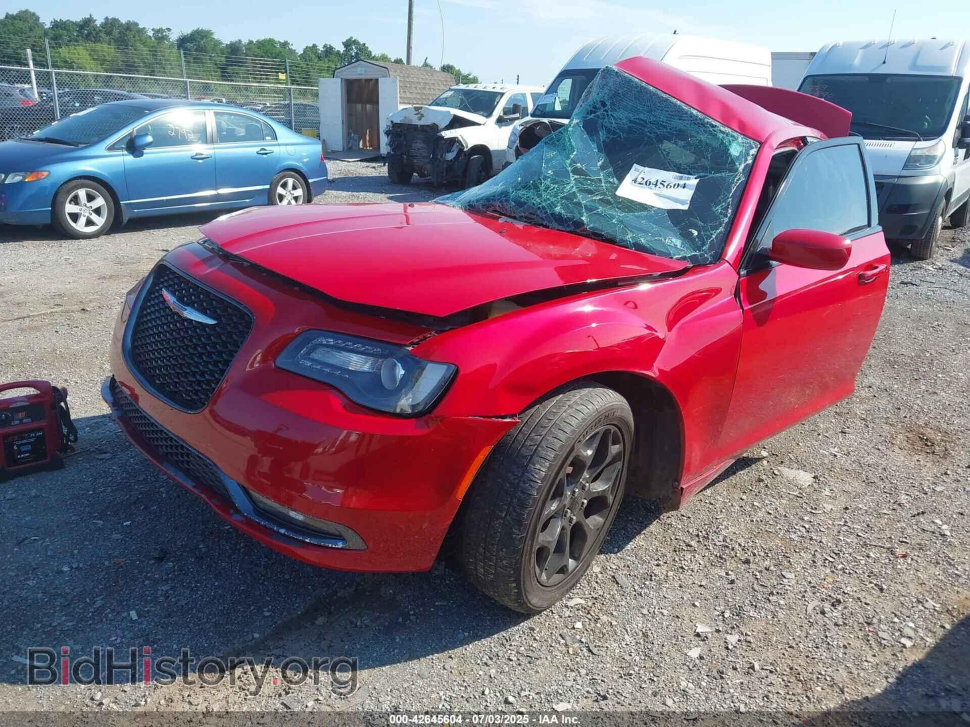 2016 CHRYSLER 300 - VIN: 2C3CCAGG6GH142327 - Фото 2