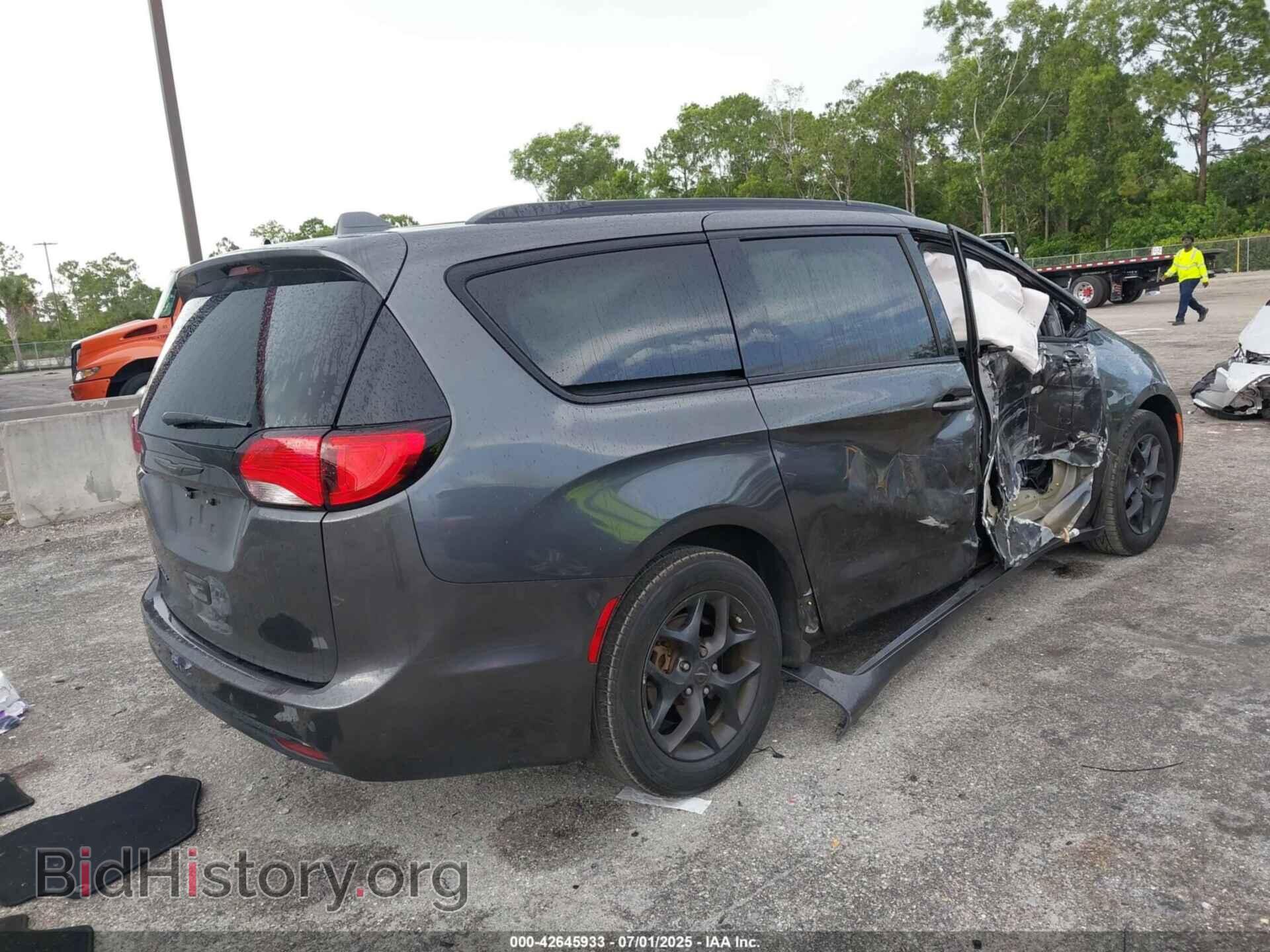 2020 CHRYSLER PACIFICA - VIN: 2C4RC1BG2LR289665 - Фото 4
