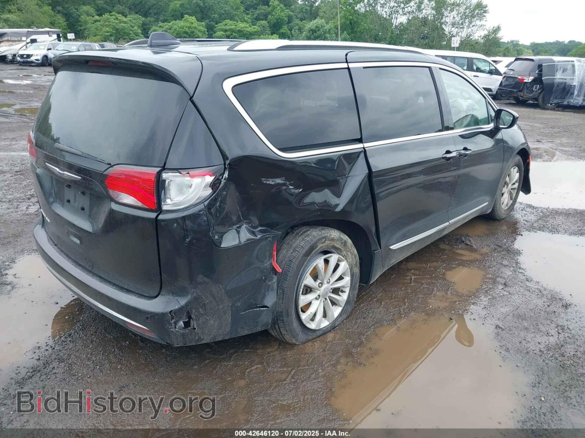 2019 CHRYSLER PACIFICA - VIN: 2C4RC1BG0KR551004 - Фото 18