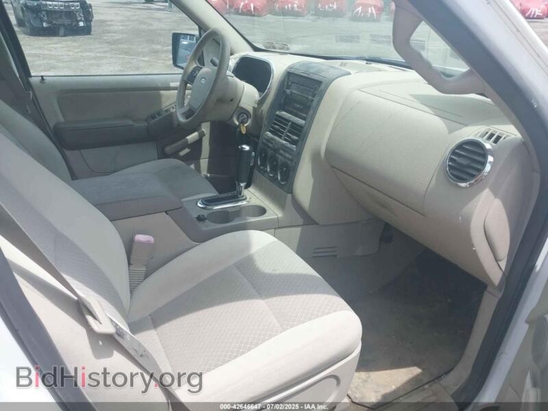 2006 Ford EXPLORER (VIN 1FMEU62E86UB02844) — photo 5 of 11