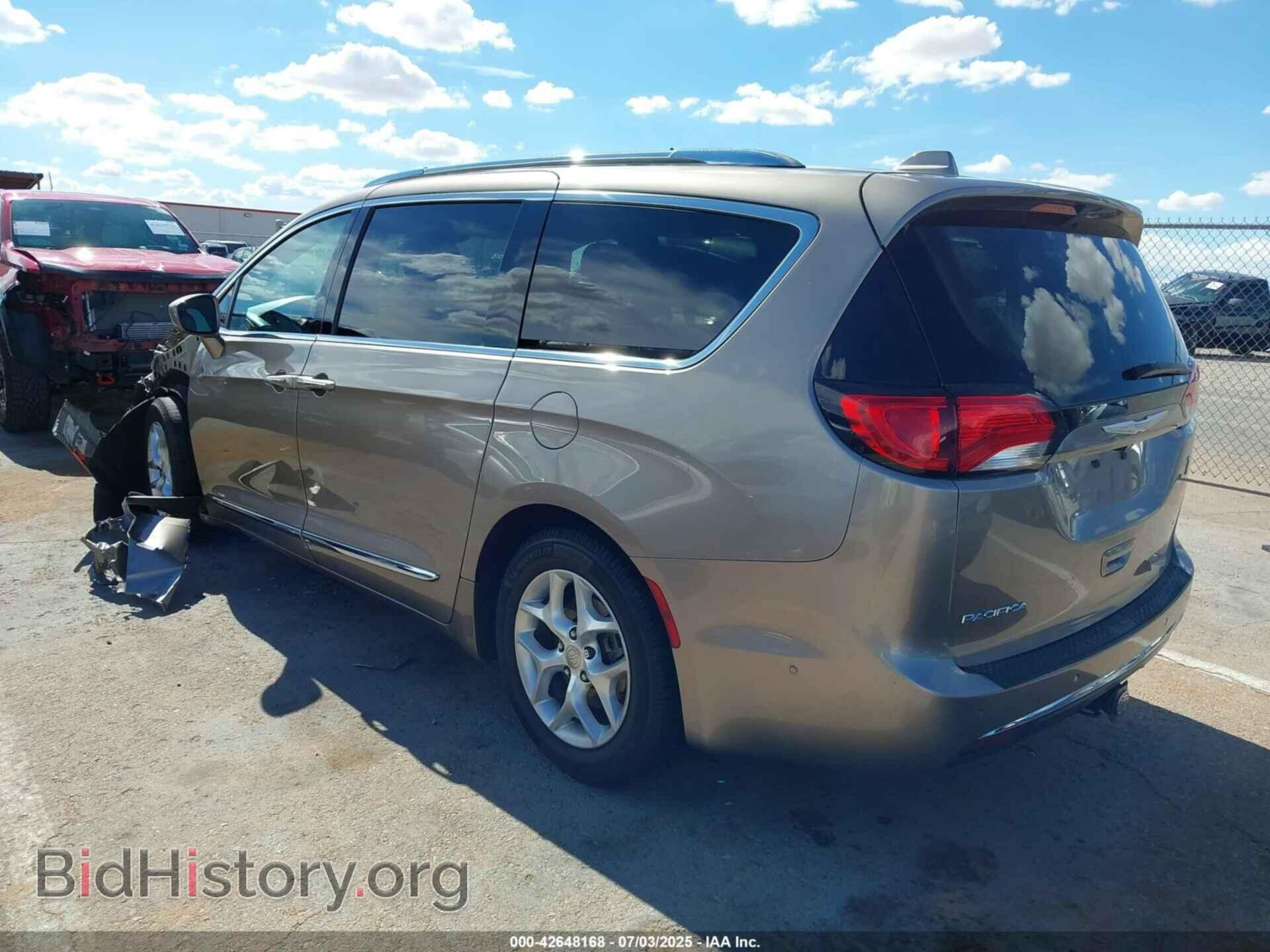 2017 CHRYSLER PACIFICA - VIN: 2C4RC1EG6HR720883 - Фото 3