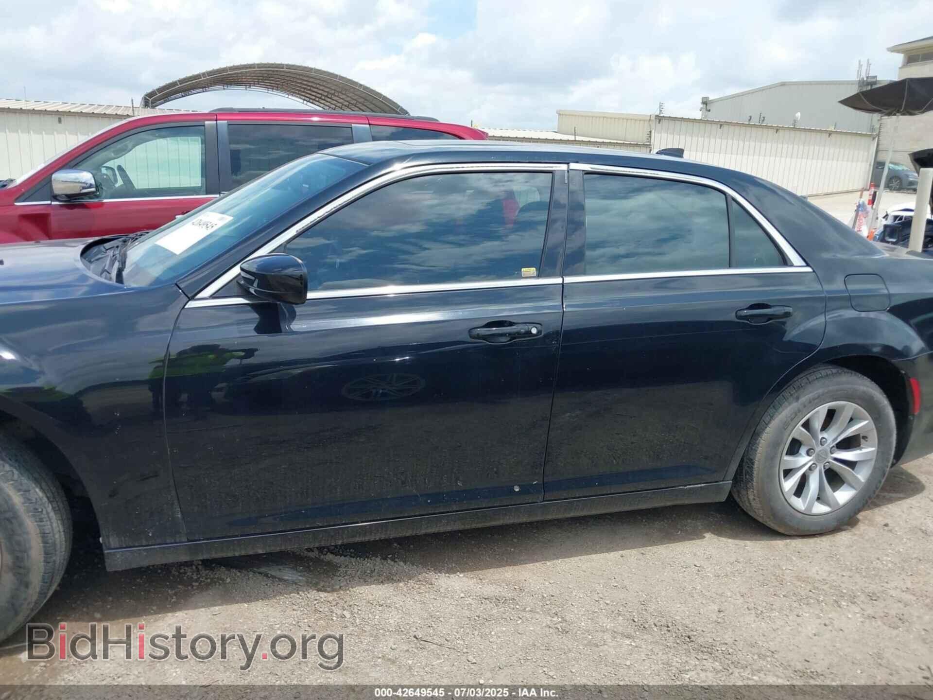 2015 CHRYSLER 300 - VIN: 2C3CCAAG7FH853249 - Фото 14