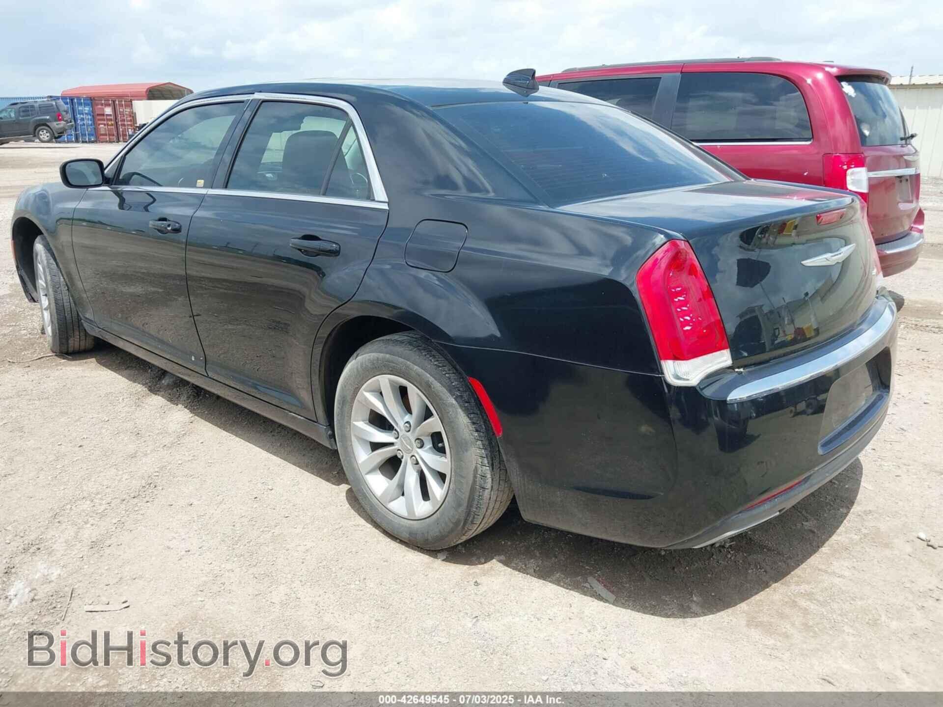 2015 CHRYSLER 300 - VIN: 2C3CCAAG7FH853249 - Фото 3