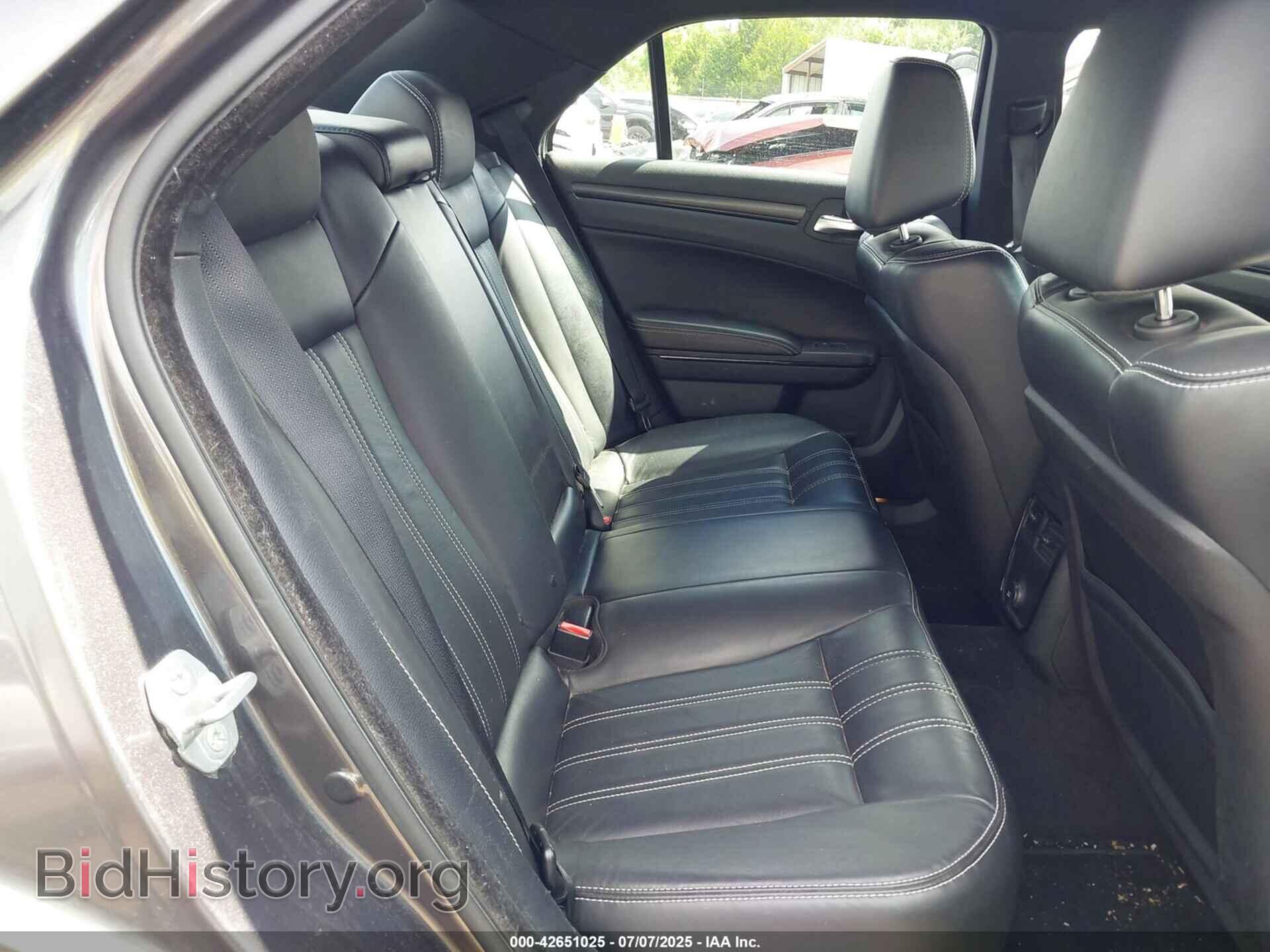 2014 CHRYSLER 300 - VIN: 2C3CCABGXEH375177 - Фото 8