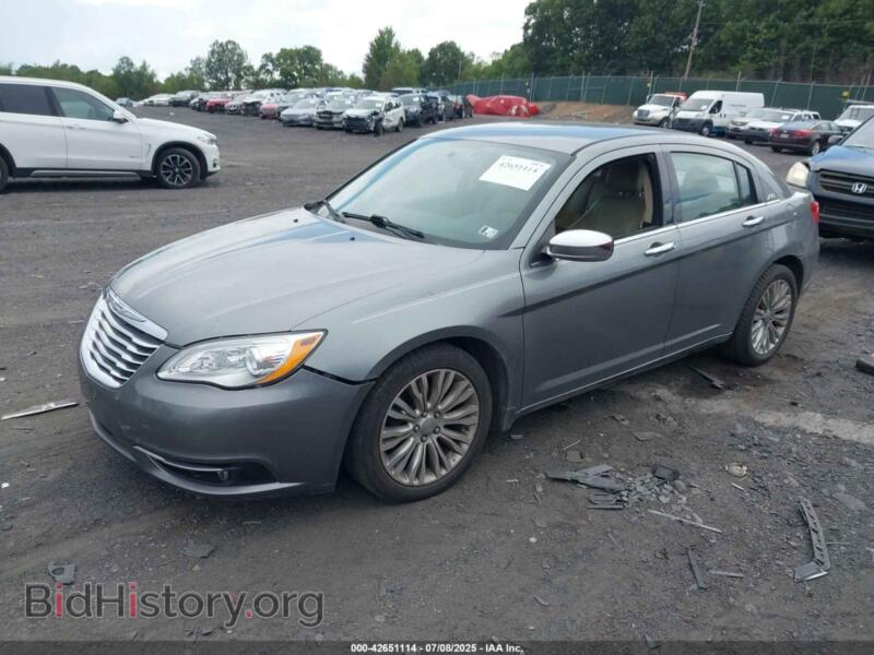2013 Chrysler 200 (VIN 1C3CCBCG2DN751817) — photo 2 of 11
