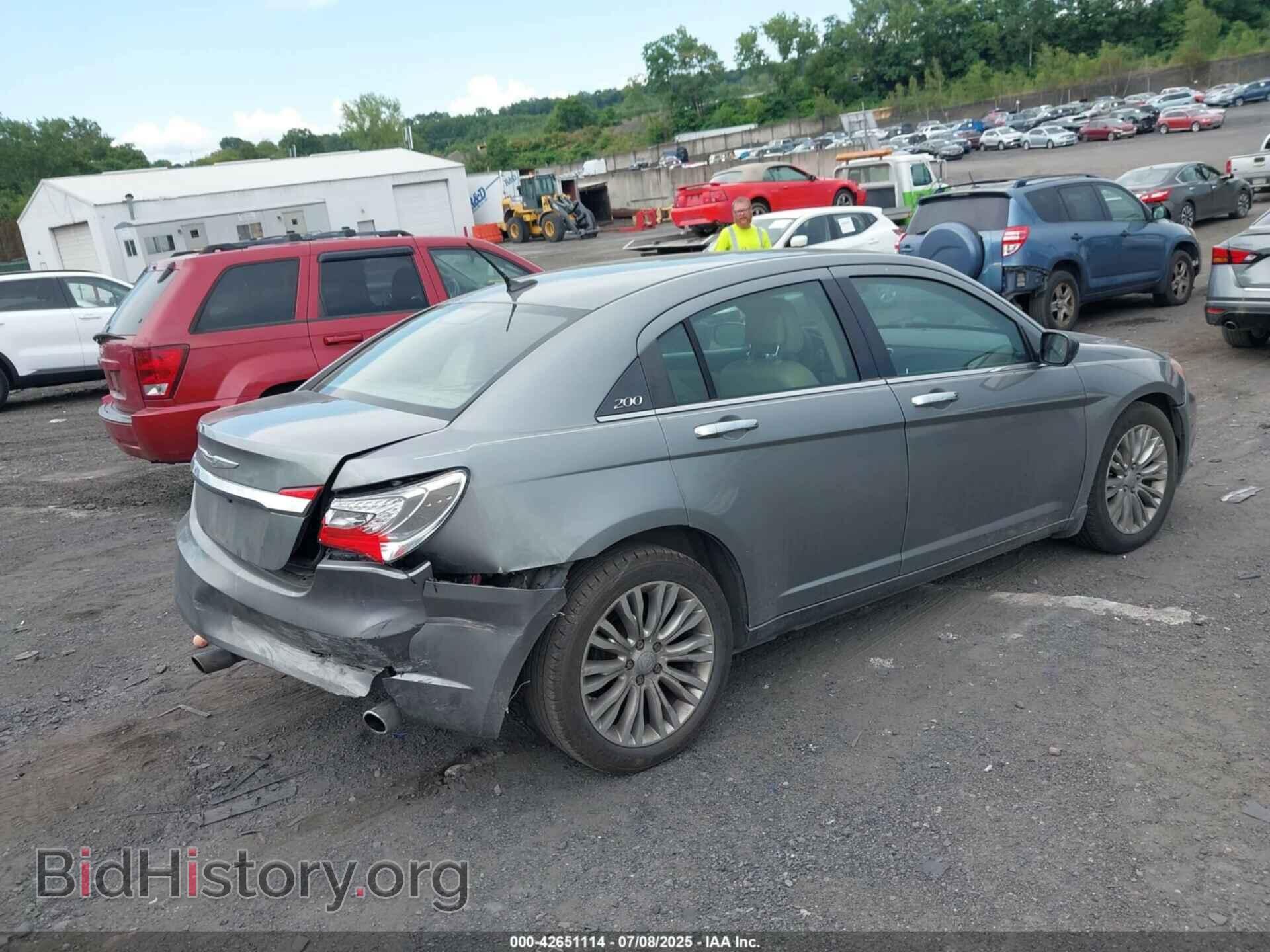 2013 CHRYSLER 200 - VIN: 1C3CCBCG2DN751817 - Фото 4