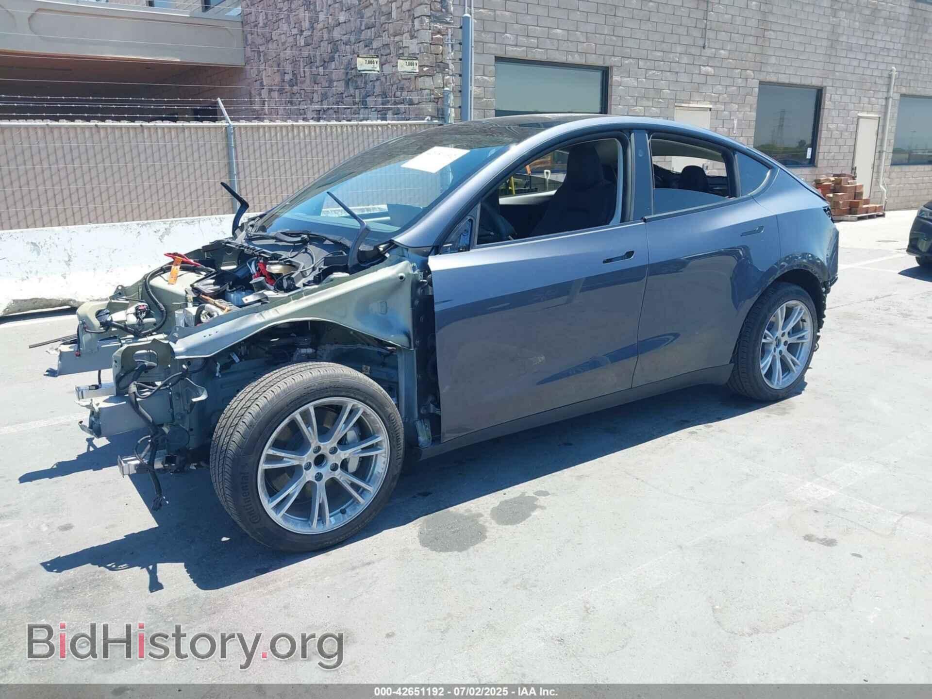 2023 TESLA MODEL Y - VIN: 7SAYGDED6PF948127 - Фото 2