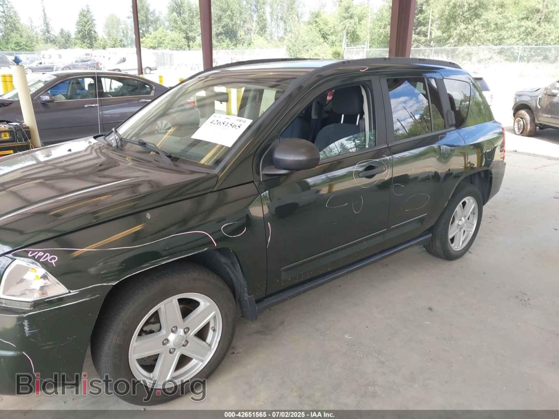 2010 JEEP COMPASS - VIN: 1J4NF1FB0AD622928 - Фото 2