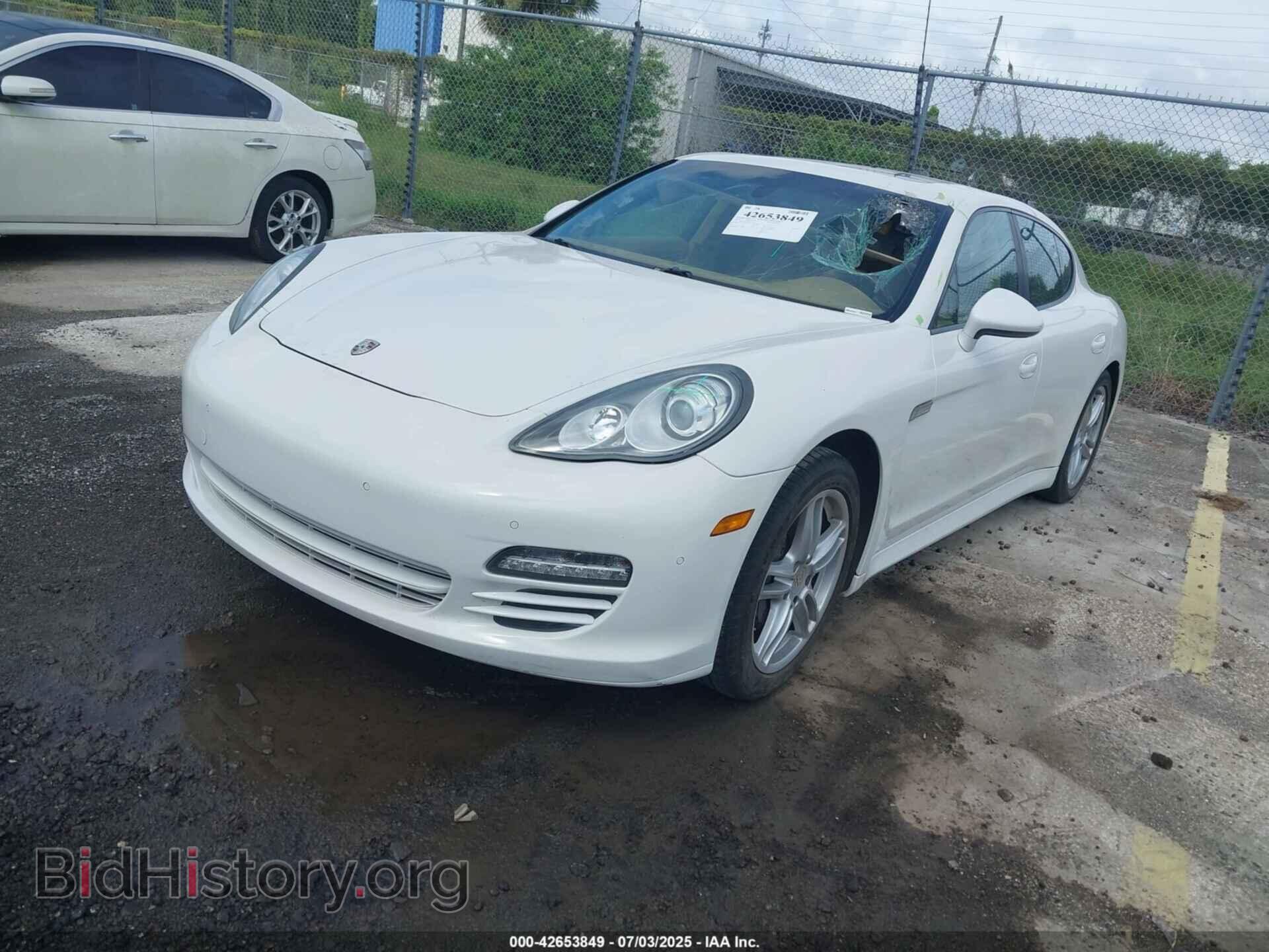 2011 PORSCHE PANAMERA - VIN: WP0AA2A70BL019965 - Фото 2