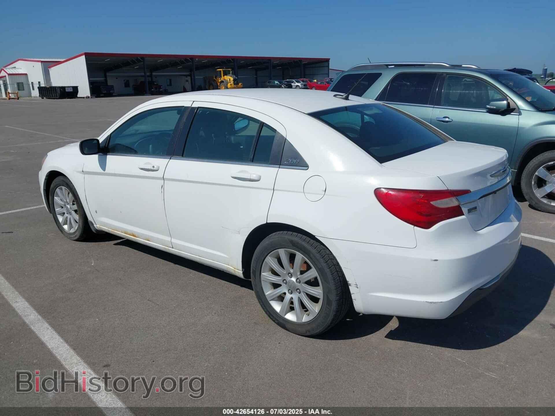 2013 CHRYSLER 200 - VIN: 1C3CCBBG3DN678166 - Фото 3
