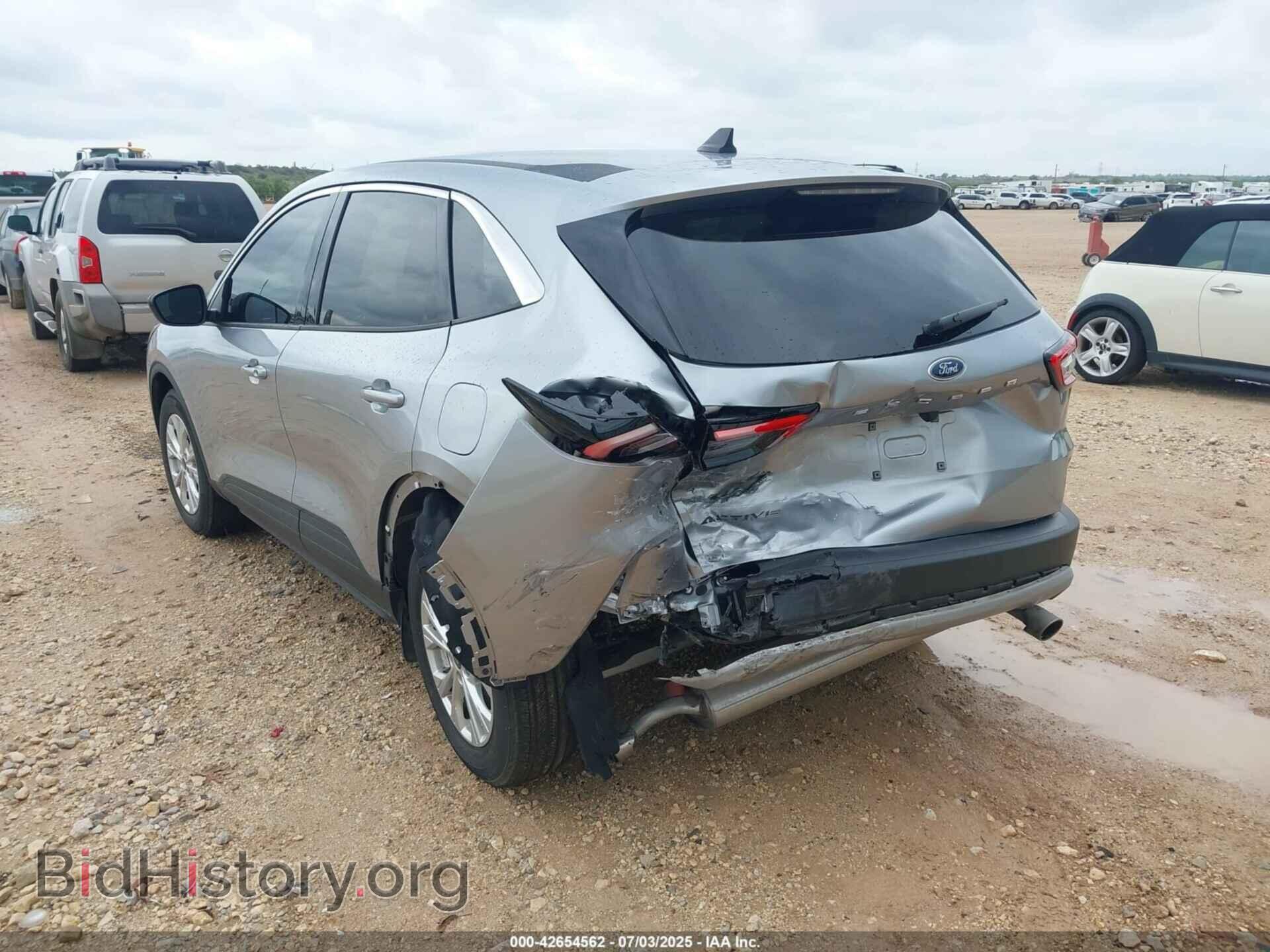 2023 FORD ESCAPE - VIN: 1FMCU0GNXPUB15870 - Фото 3