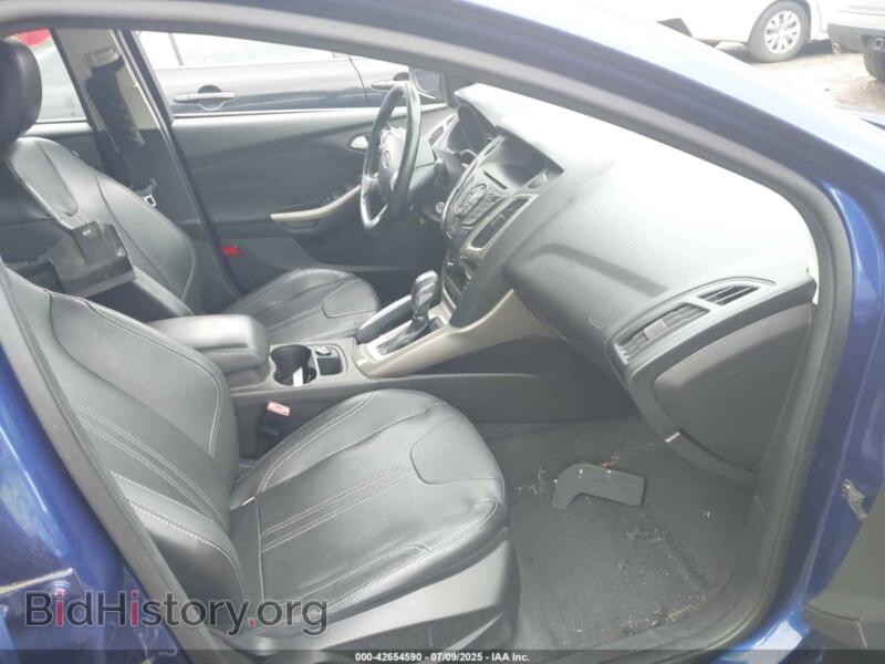 2012 Ford FOCUS (VIN 1FAHP3H22CL414394) — фото 5 из 12