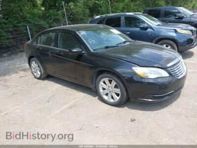 2013 Chrysler 200 Touring, черный — VIN 1C3CCBBB4DN539331, IAAI
