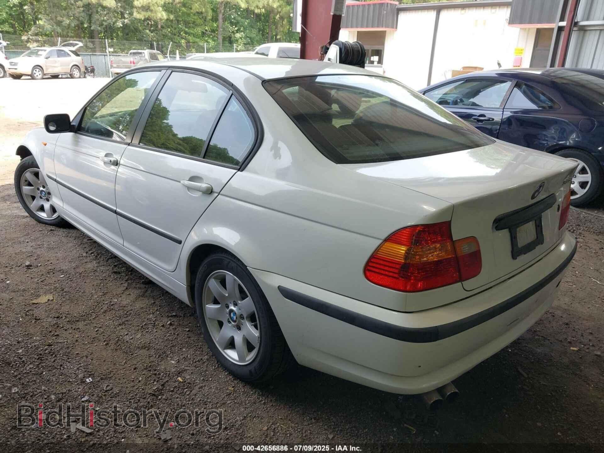 2005 BMW 325I - VIN: WBAEV33425KX11263 - Фото 3