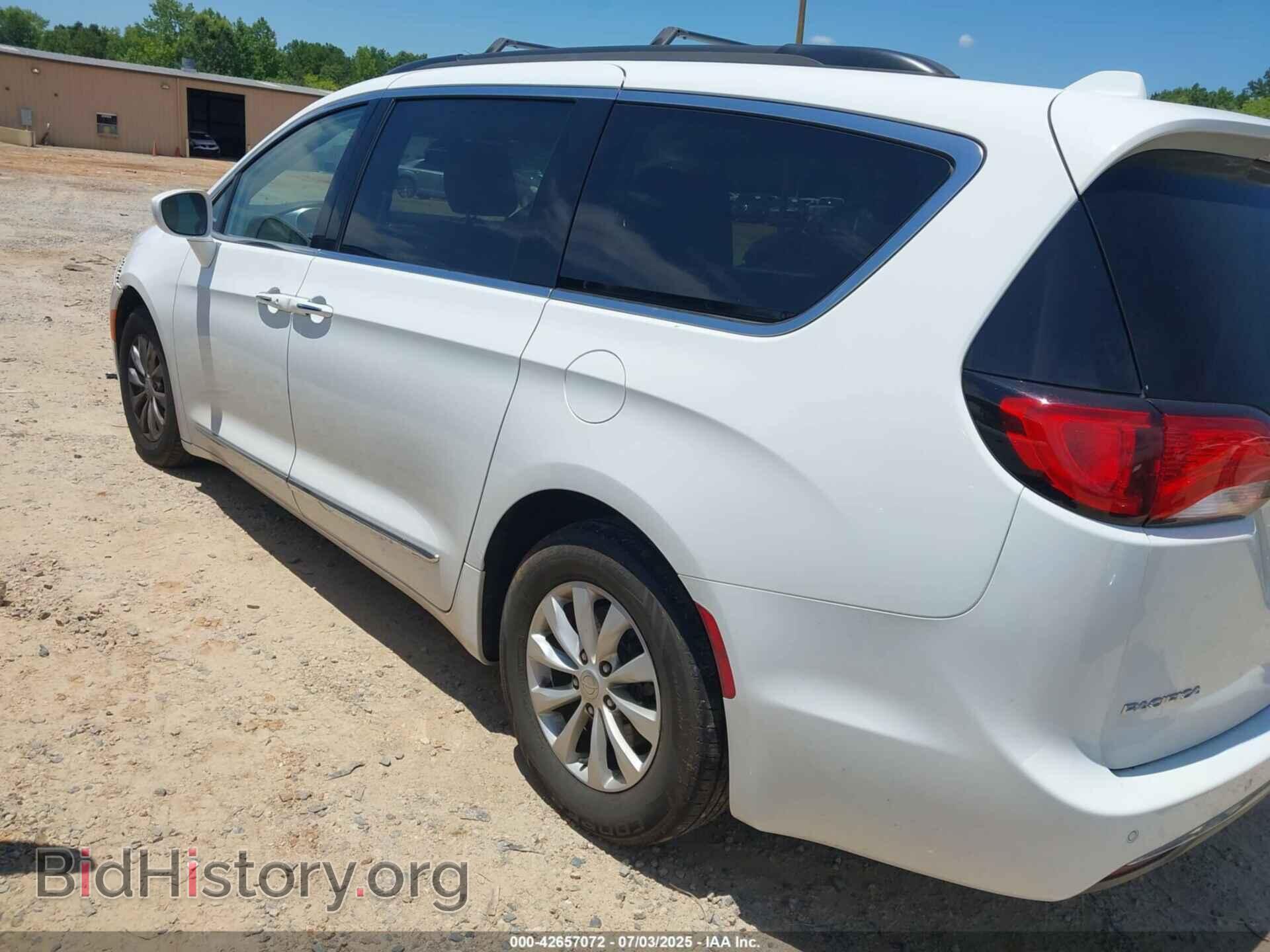 2017 CHRYSLER PACIFICA - VIN: 2C4RC1BG5HR533946 - Фото 3