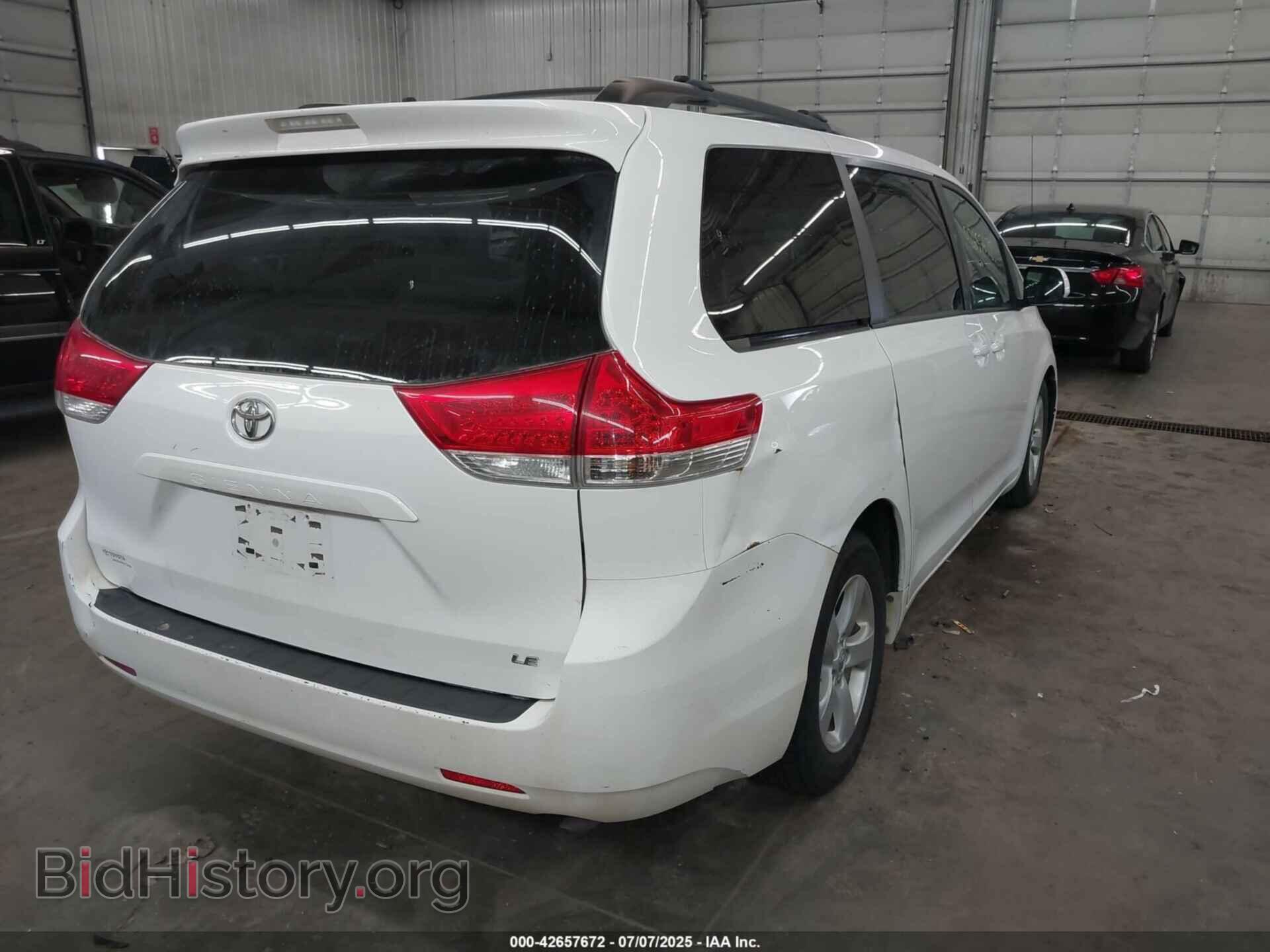 2013 TOYOTA SIENNA - VIN: 5TDKK3DC8DS296090 - Фото 4