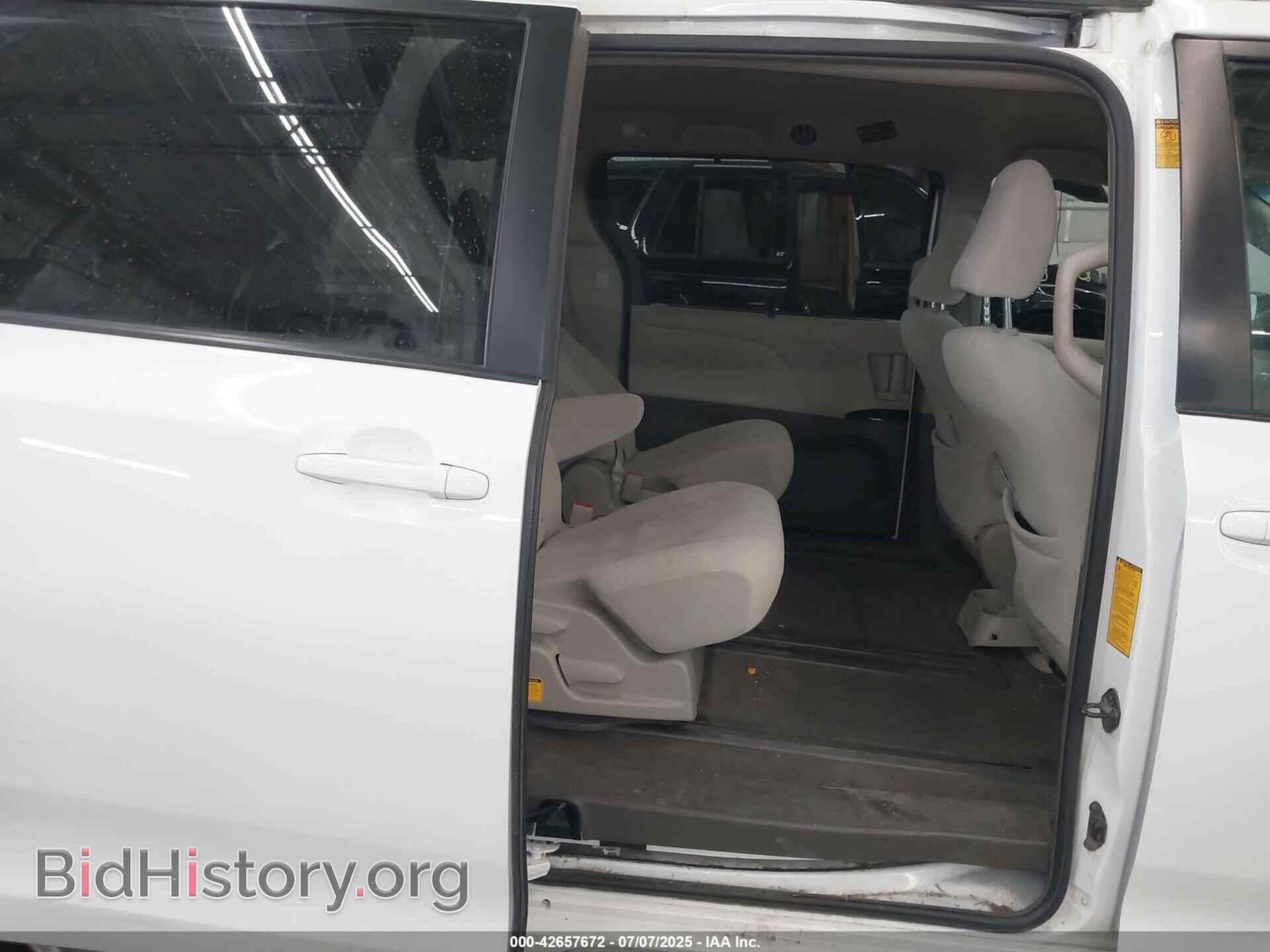2013 TOYOTA SIENNA - VIN: 5TDKK3DC8DS296090 - Фото 8