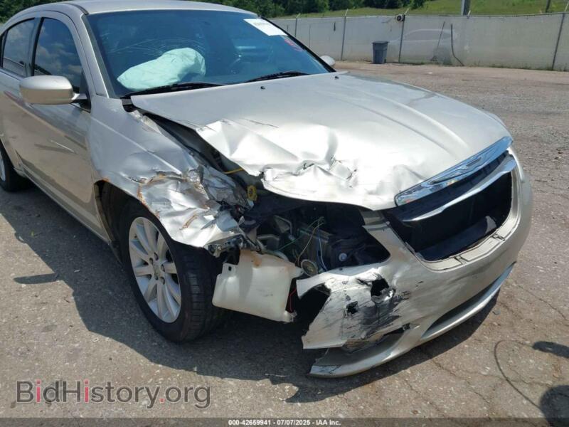 2013 Chrysler 200 (VIN 1C3CCBBBXDN672451) — photo 6 of 19