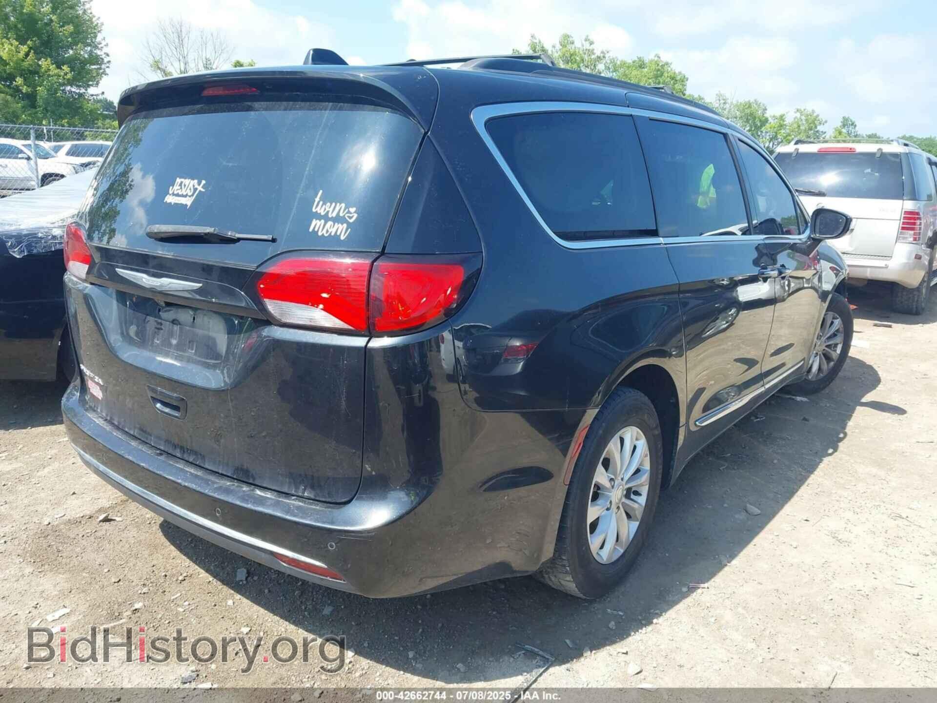 2017 CHRYSLER PACIFICA - VIN: 2C4RC1BG0HR747260 - Фото 4