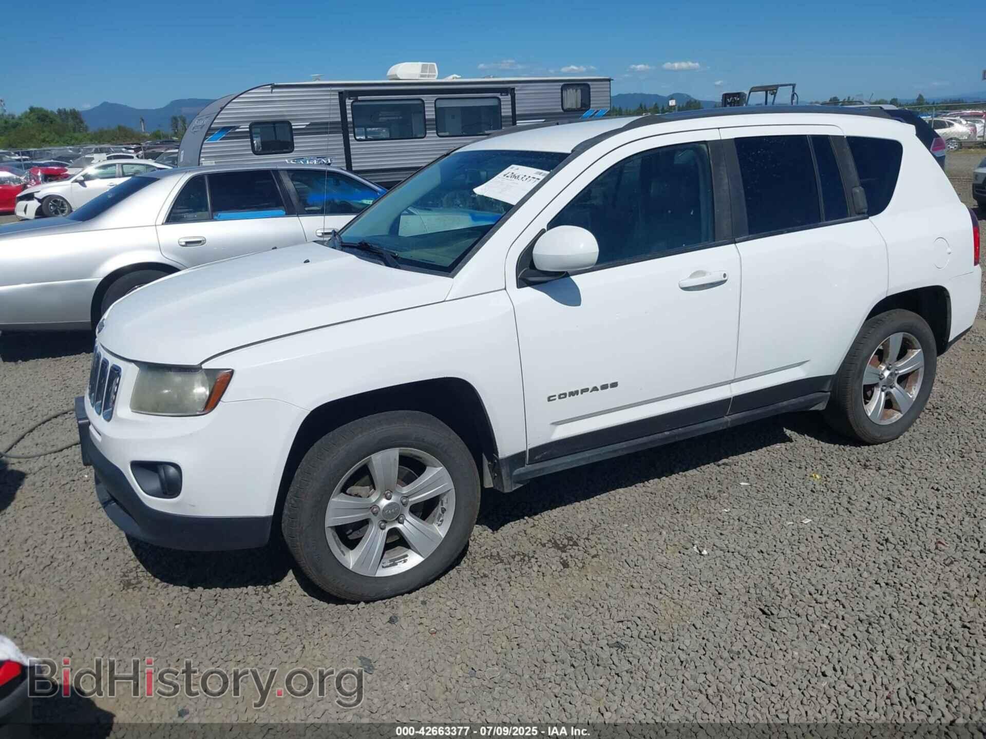2014 JEEP COMPASS - VIN: 1C4NJCEB4ED708234 - Photo 2