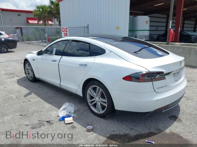 2013 Tesla MODEL S (VIN 5YJSA1CN5DFP20940) — фото 3 из 18
