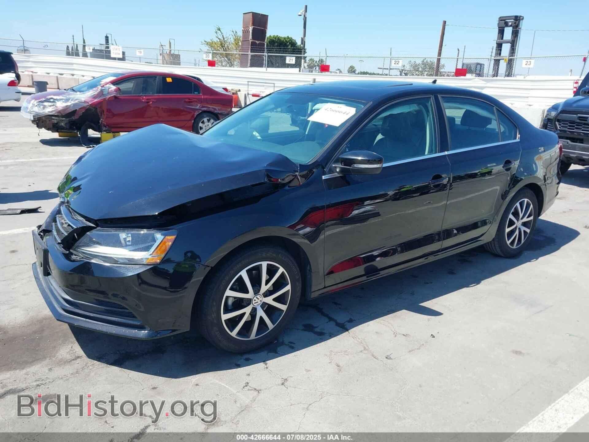 2017 VOLKSWAGEN JETTA - VIN: 3VWDB7AJ9HM404545 - Фото 2