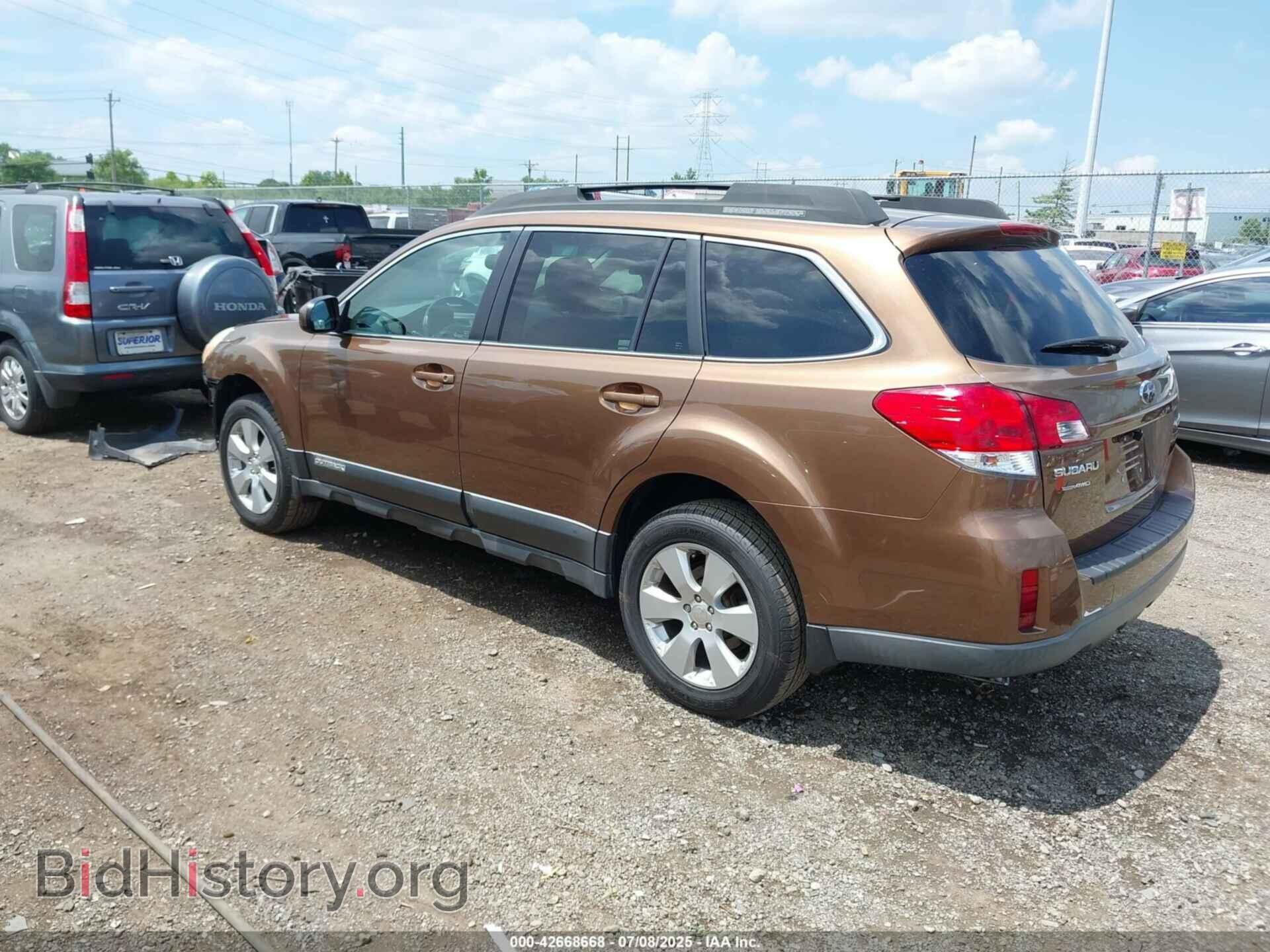 2011 SUBARU OUTBACK - VIN: 4S4BRCCC9B3436932 - Фото 3