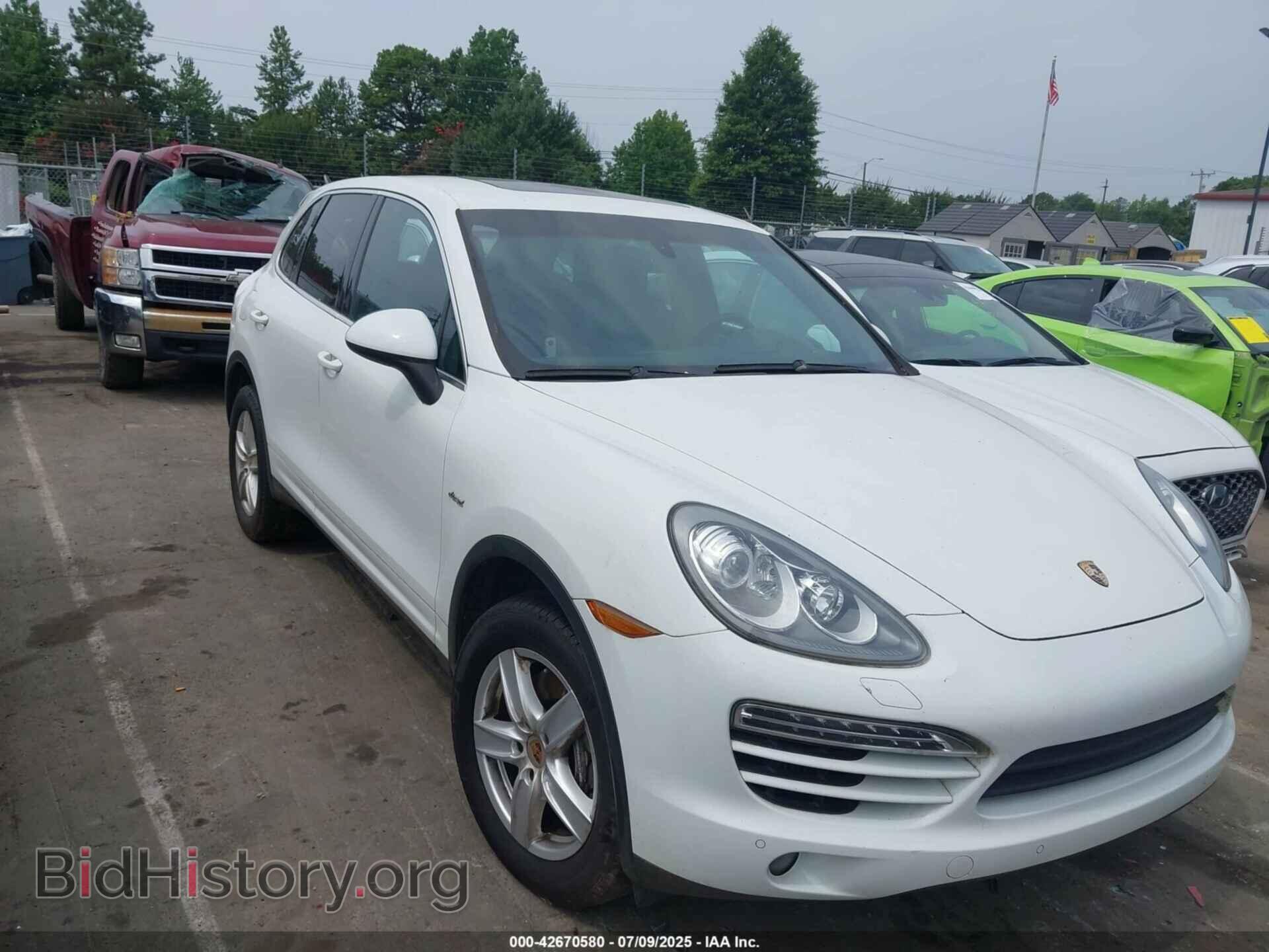 Photo WP1AF2A26DLA41346 - PORSCHE CAYENNE 2013
