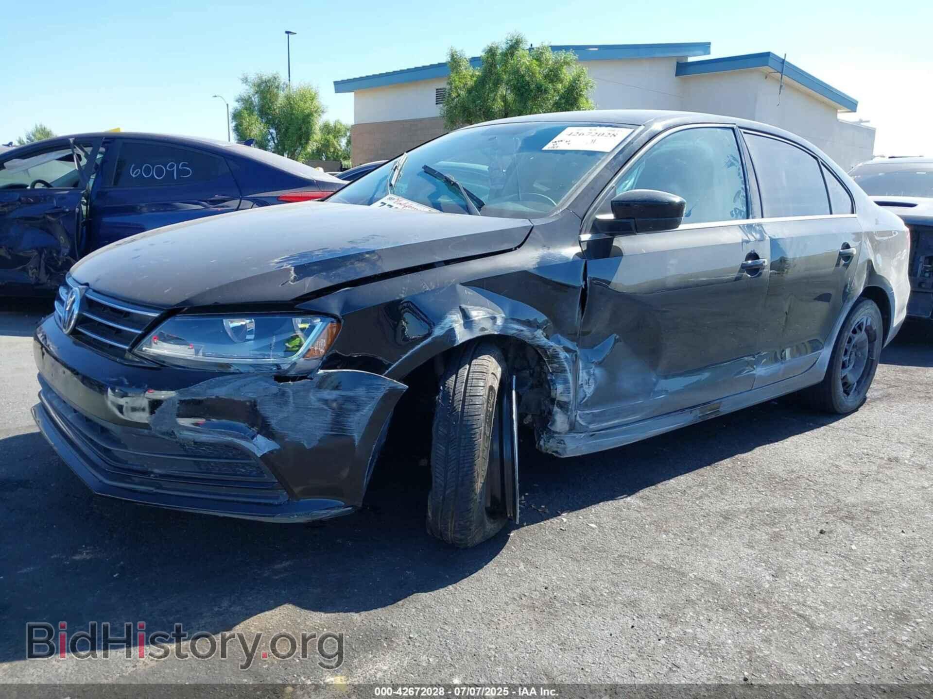 2017 VOLKSWAGEN JETTA - VIN: 3VW2B7AJ2HM399437 - Photo 2
